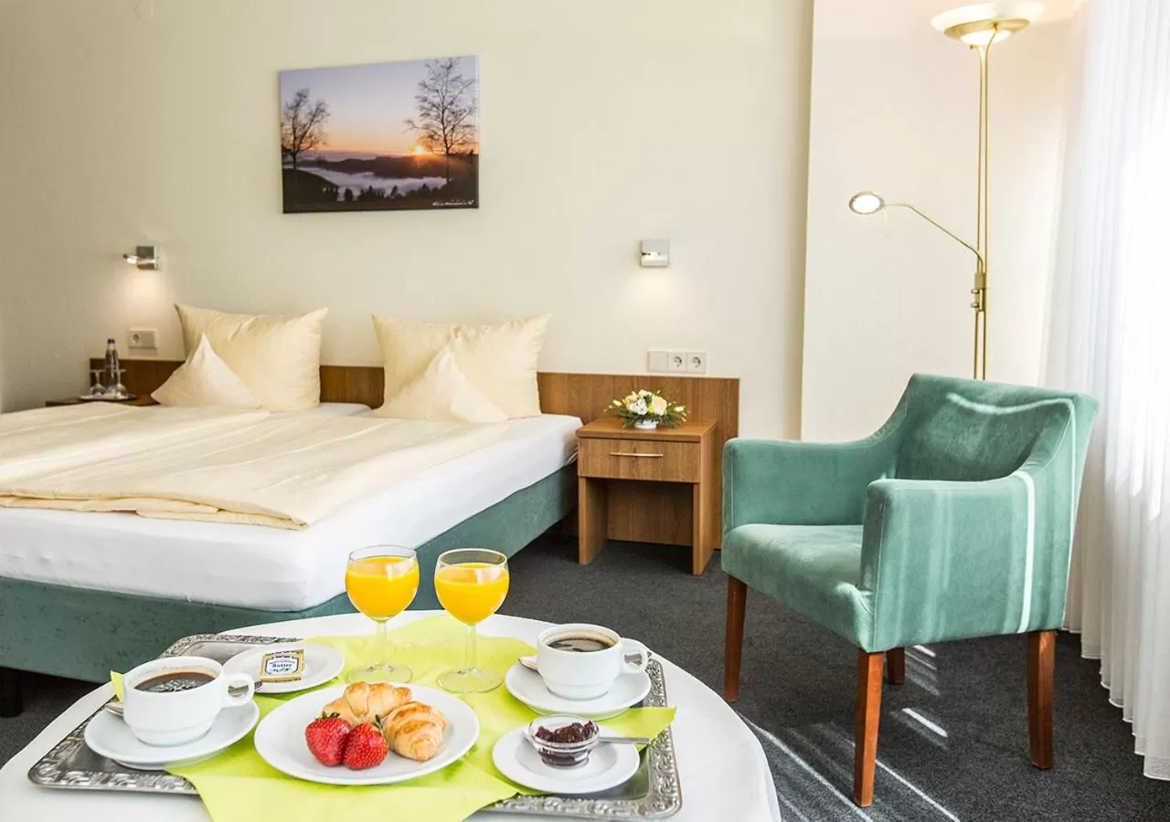 Photo of the whole room, Bed in Portens Hotel Fernblick