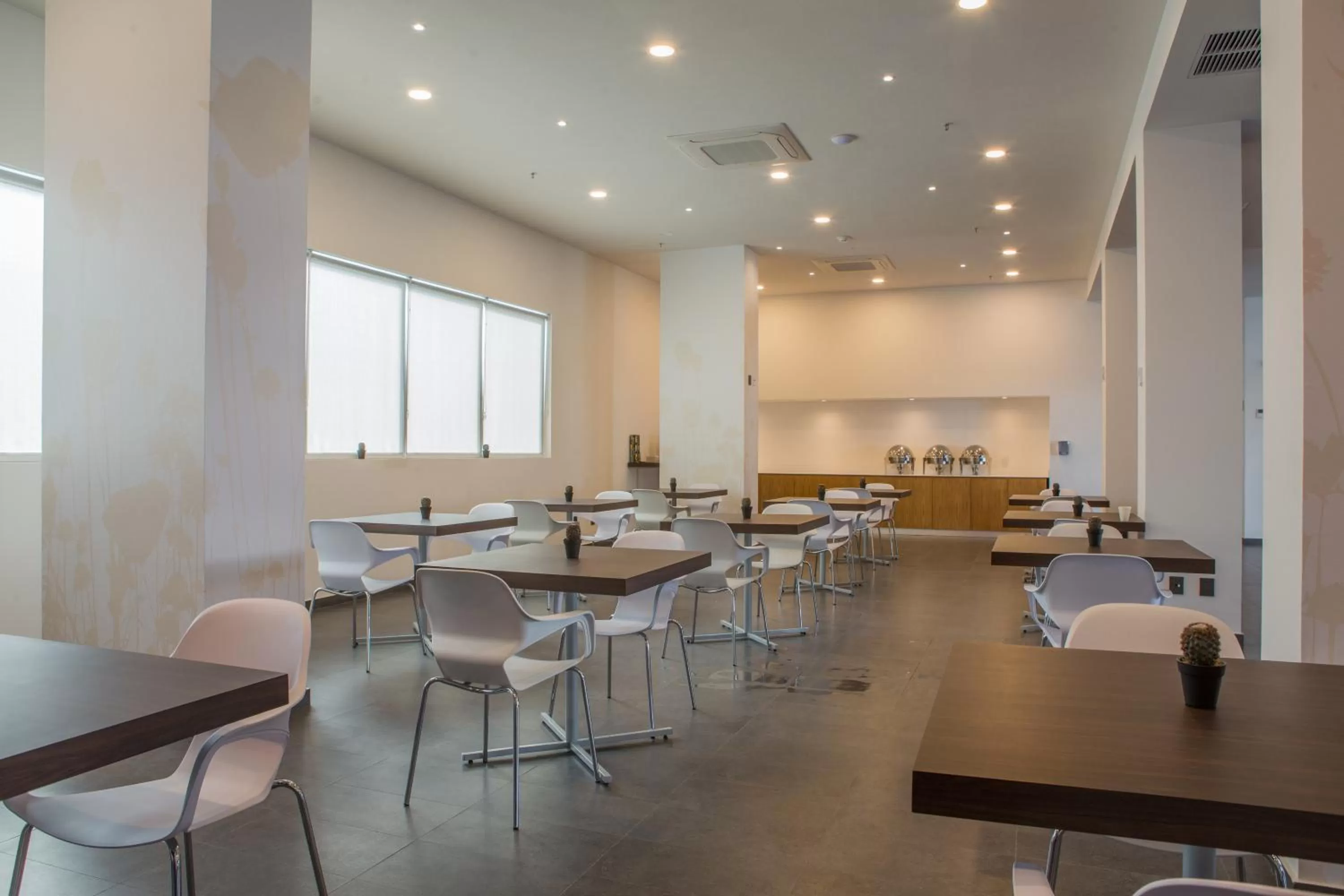 Restaurant/places to eat in Sleep Inn Guadalajara Galerias