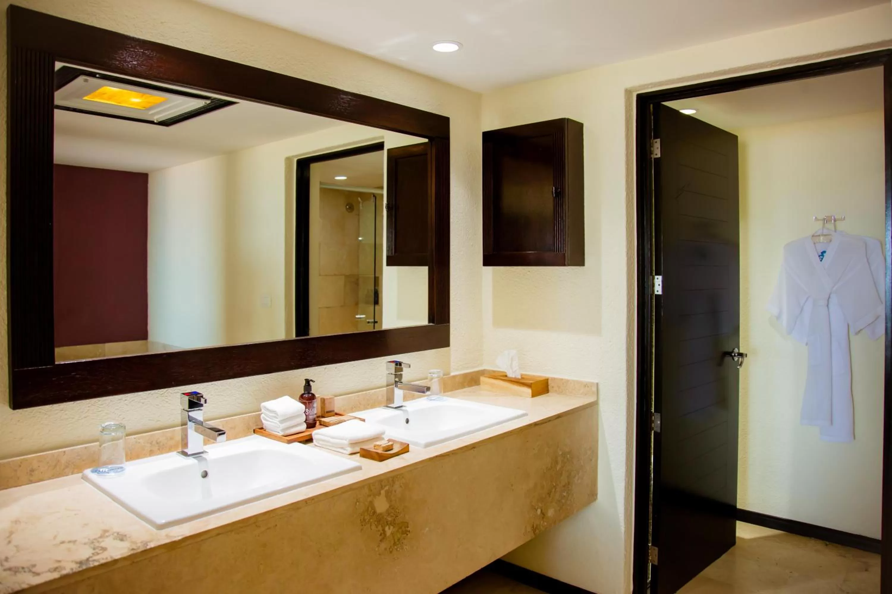 Bathroom in Casa Dorada Los Cabos Resort & Spa