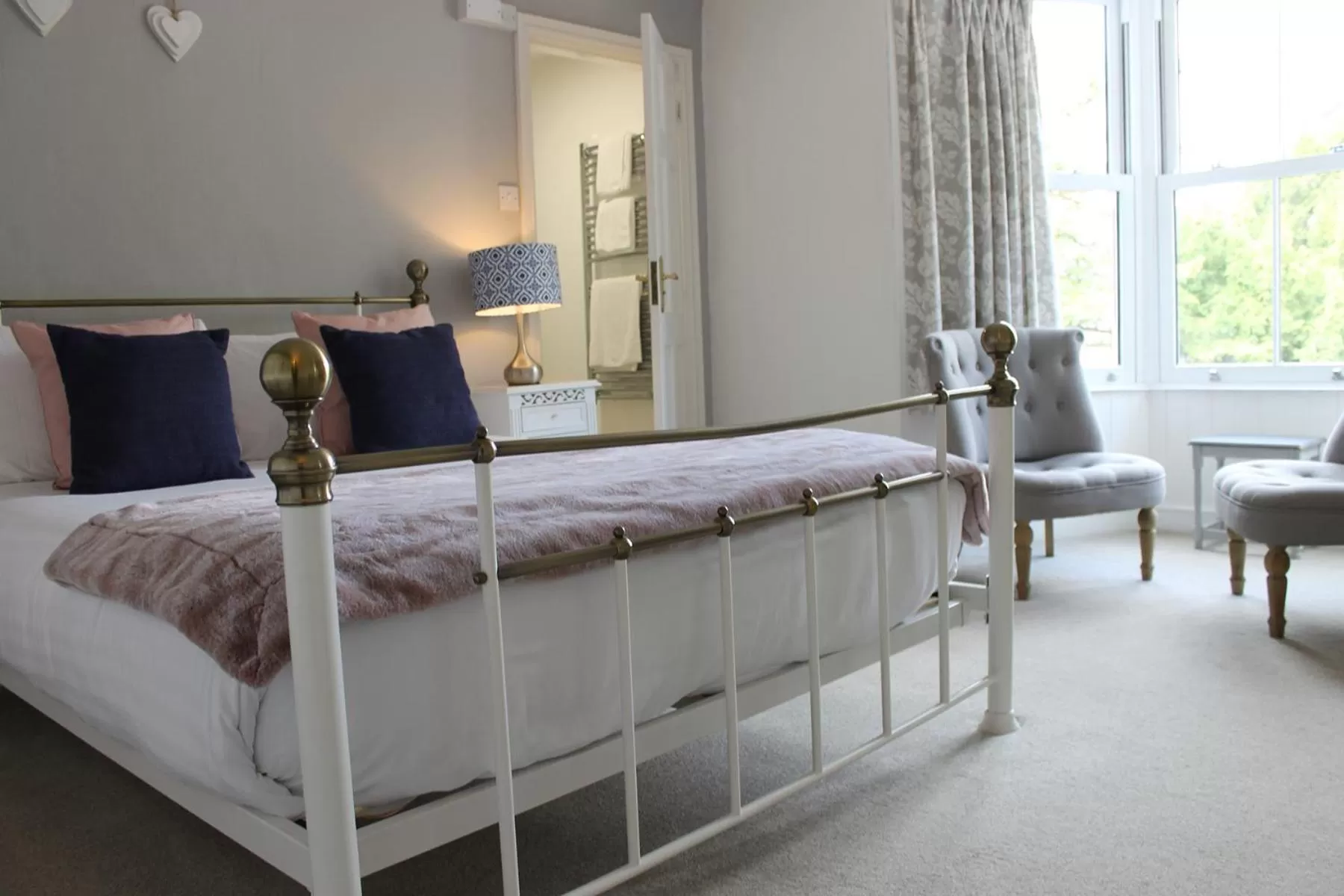 Bed in The Hatch Inn