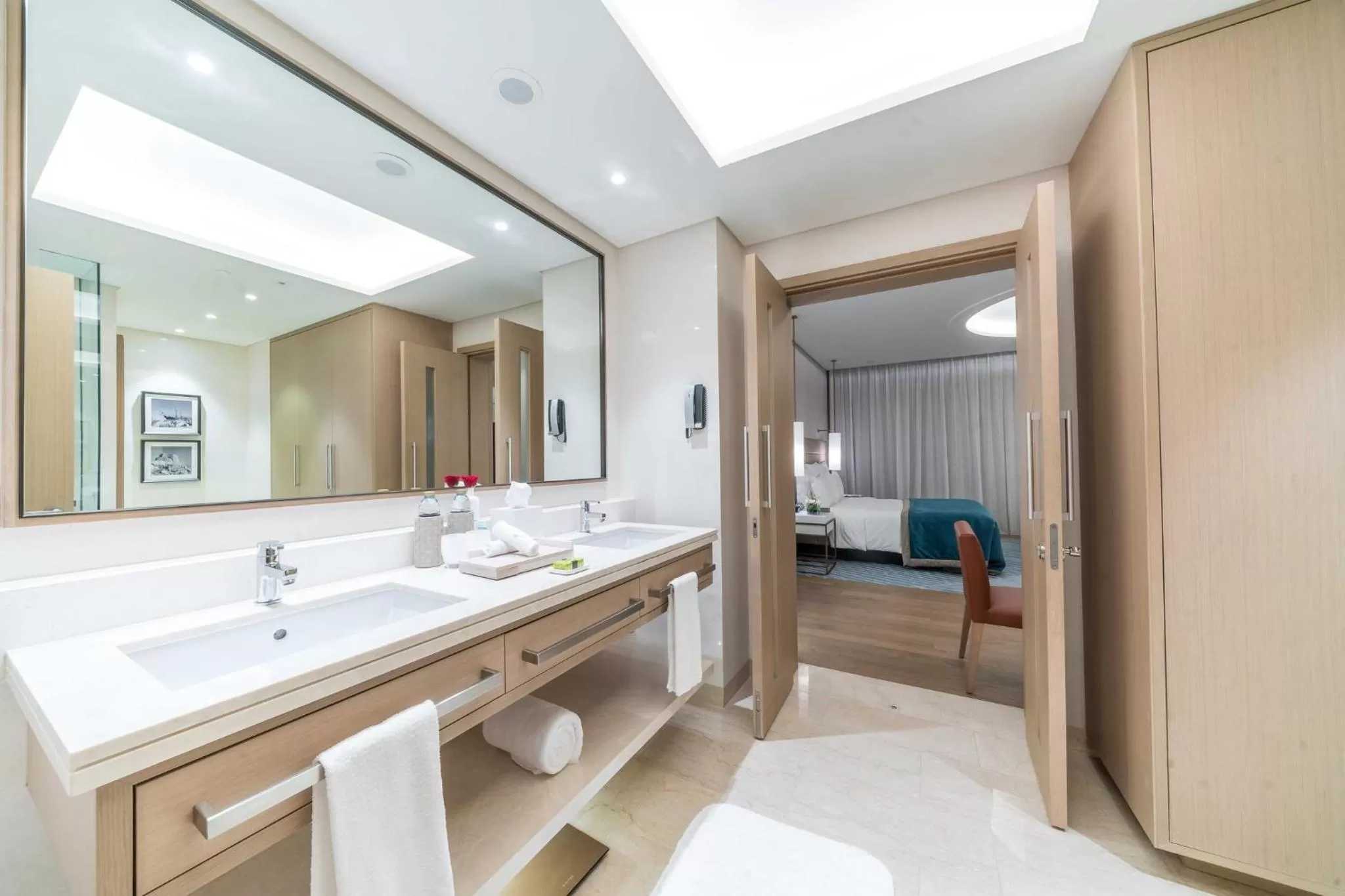 Bathroom in InterContinental Fujairah Resort by IHG