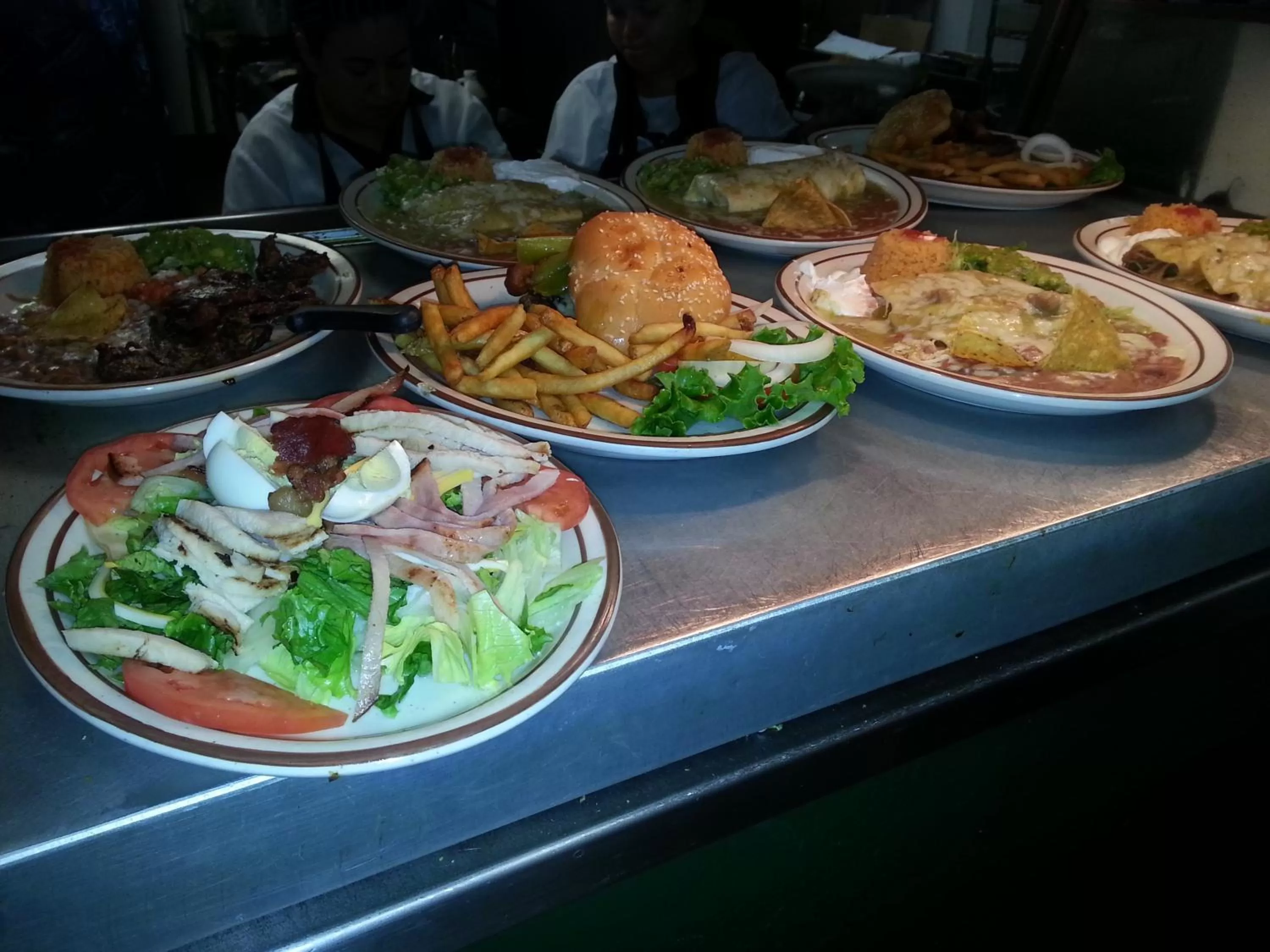 Food and drinks, Lunch and Dinner in Howard Johnson by Wyndham Raton