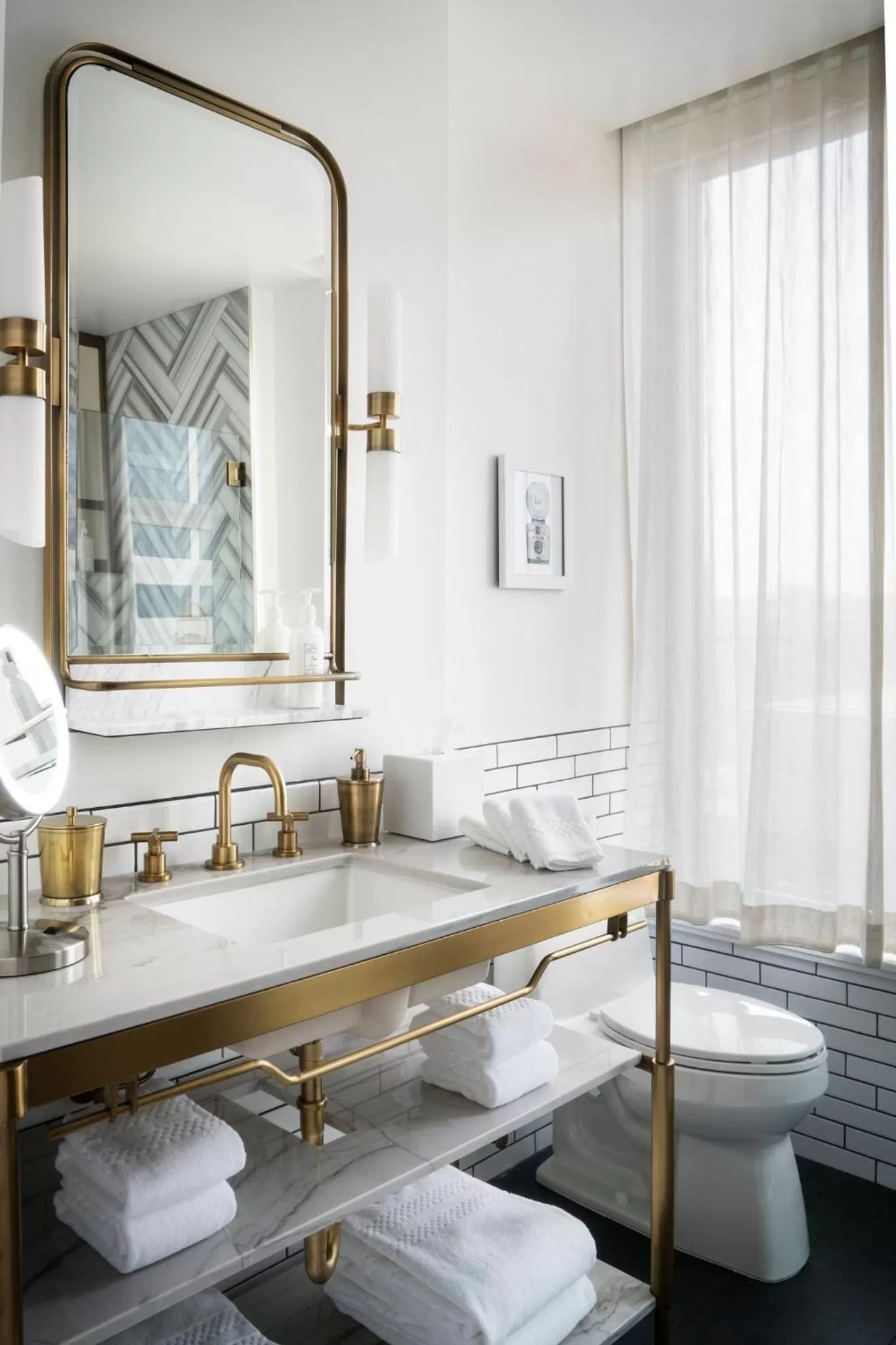 Photo of the whole room in Halcyon - A Hotel in Cherry Creek