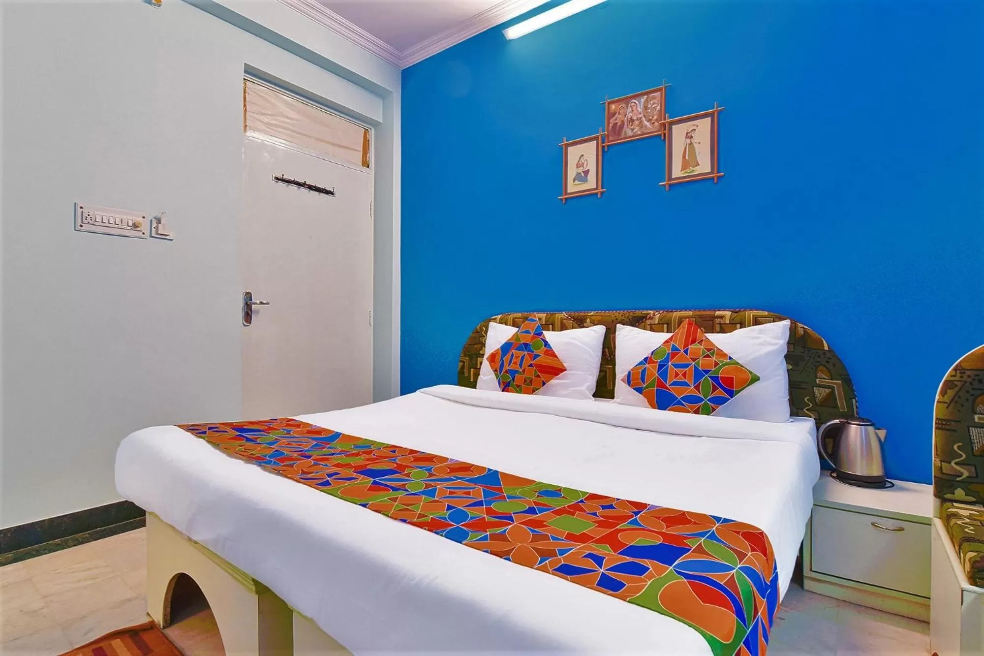 Bed in FabExpress Anuja