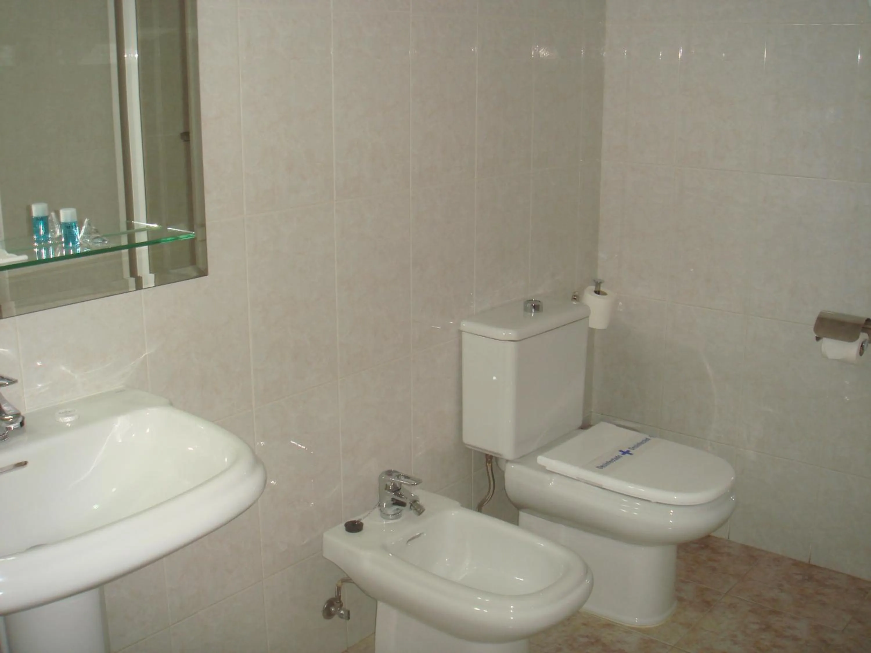 Bathroom in Hotel PAYRO