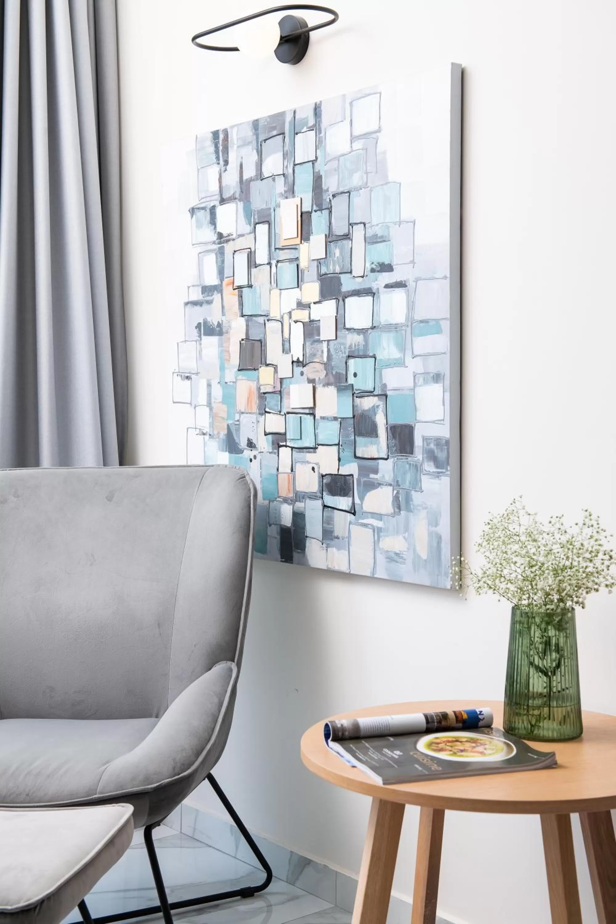 Seating area in Enattica Suites