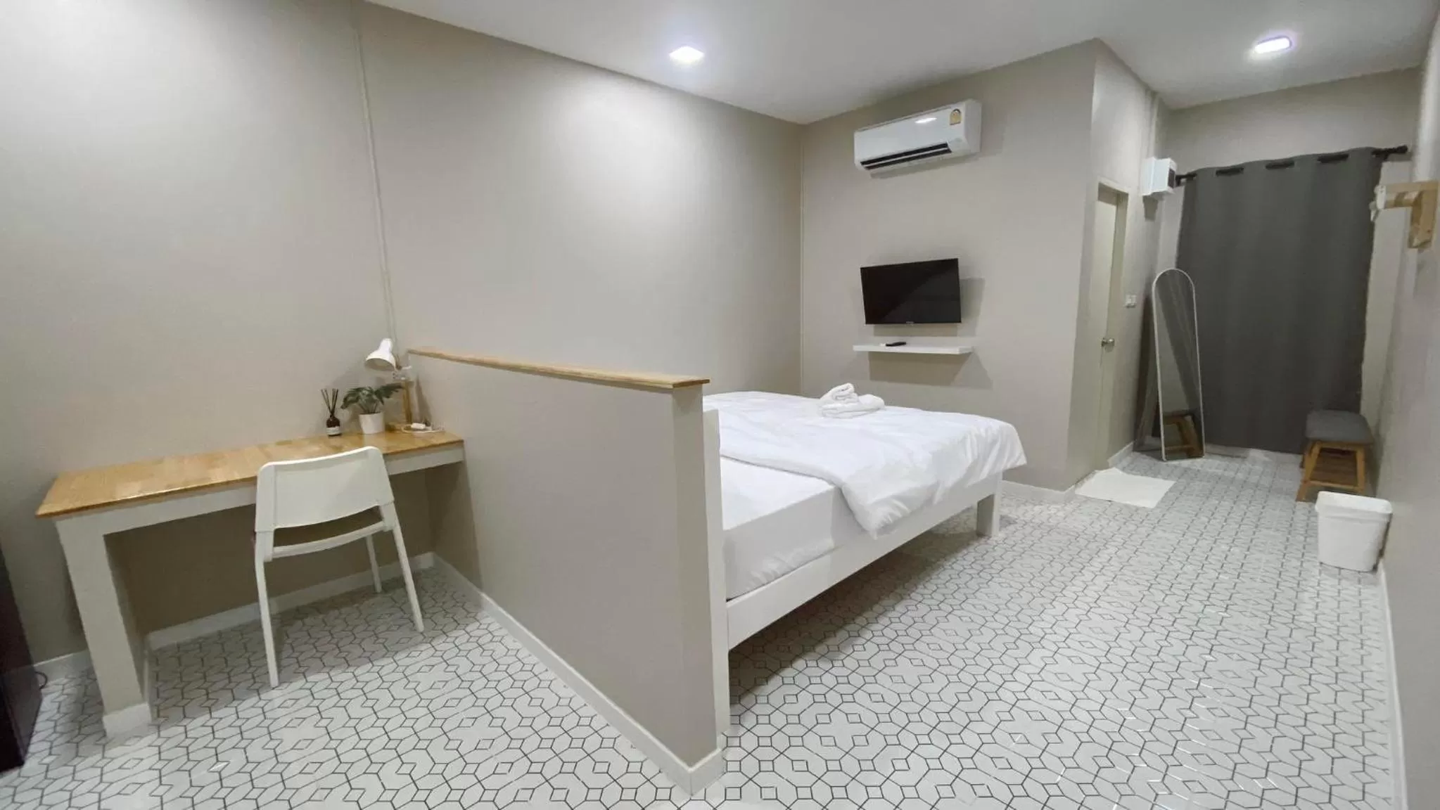 Bed in Juni House Chumphon