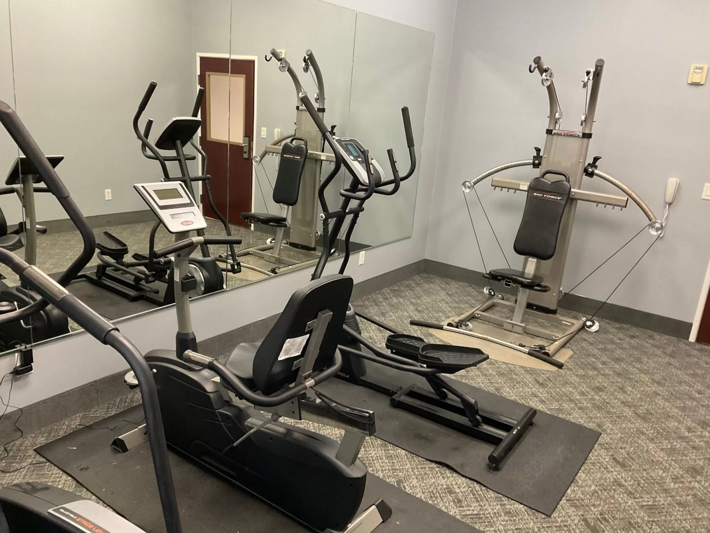 Fitness centre/facilities in Budget Host Inn and Suites Cameron