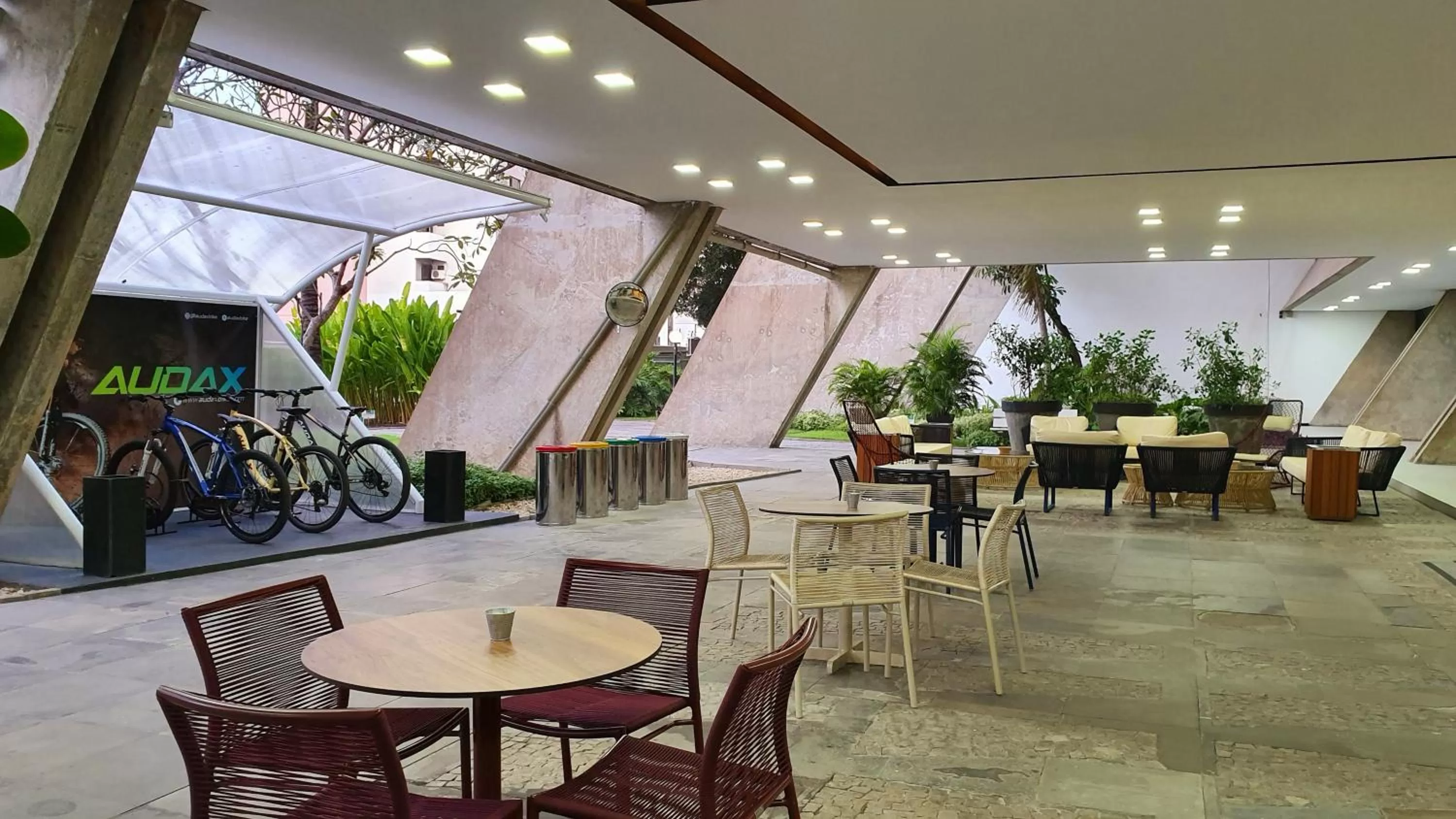 Patio in Blue Tree Towers Rio Poty