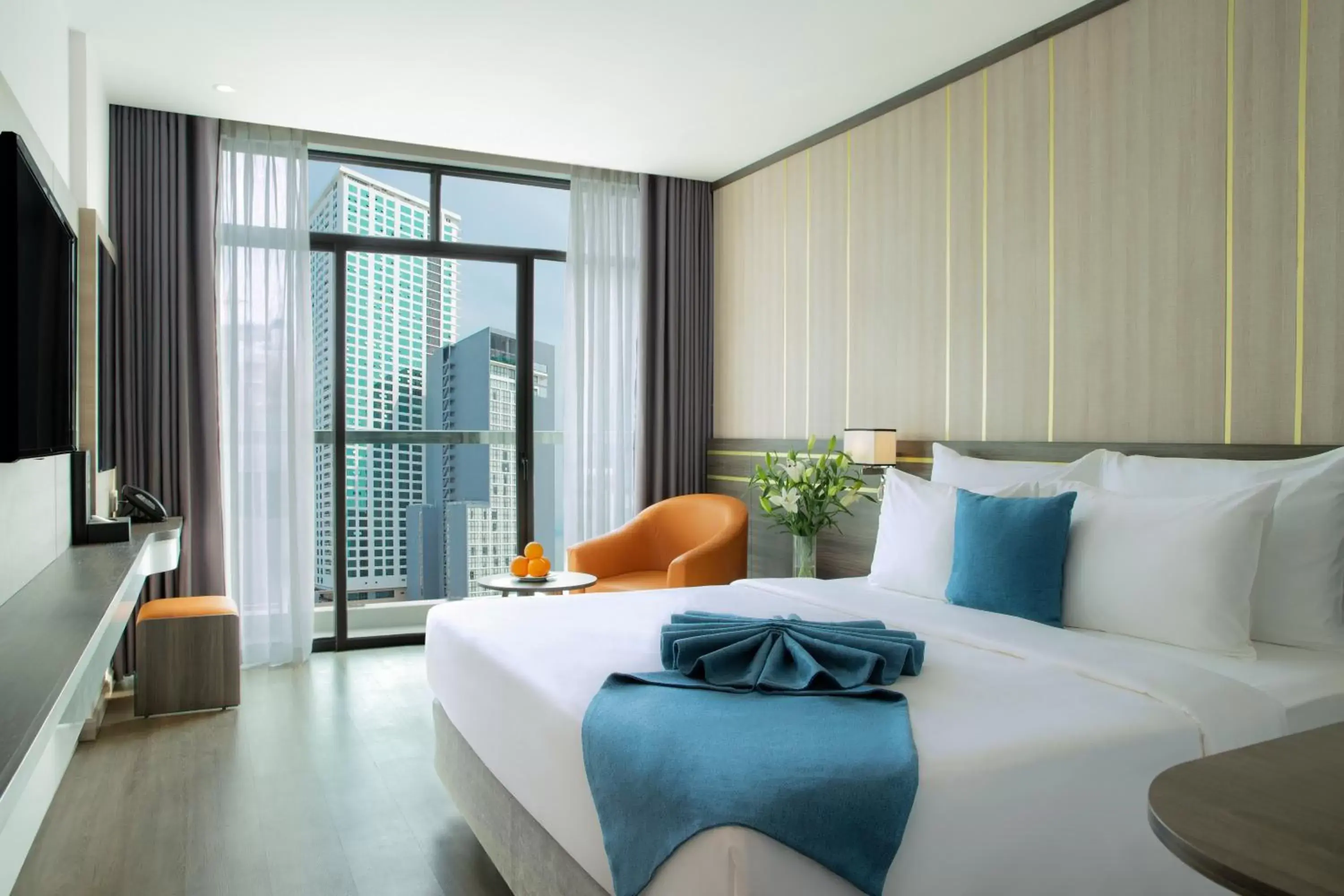 Senior Triple City View with Balcony in Seana Hotel Senior Triple City View with Balcony in Seana Hotel