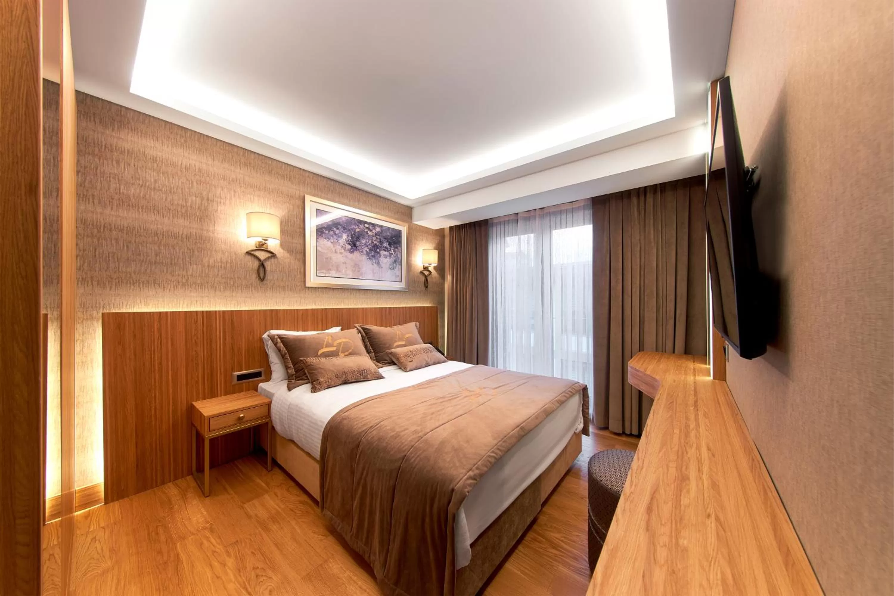 Photo of the whole room, Bed in Lady Diana Hotel