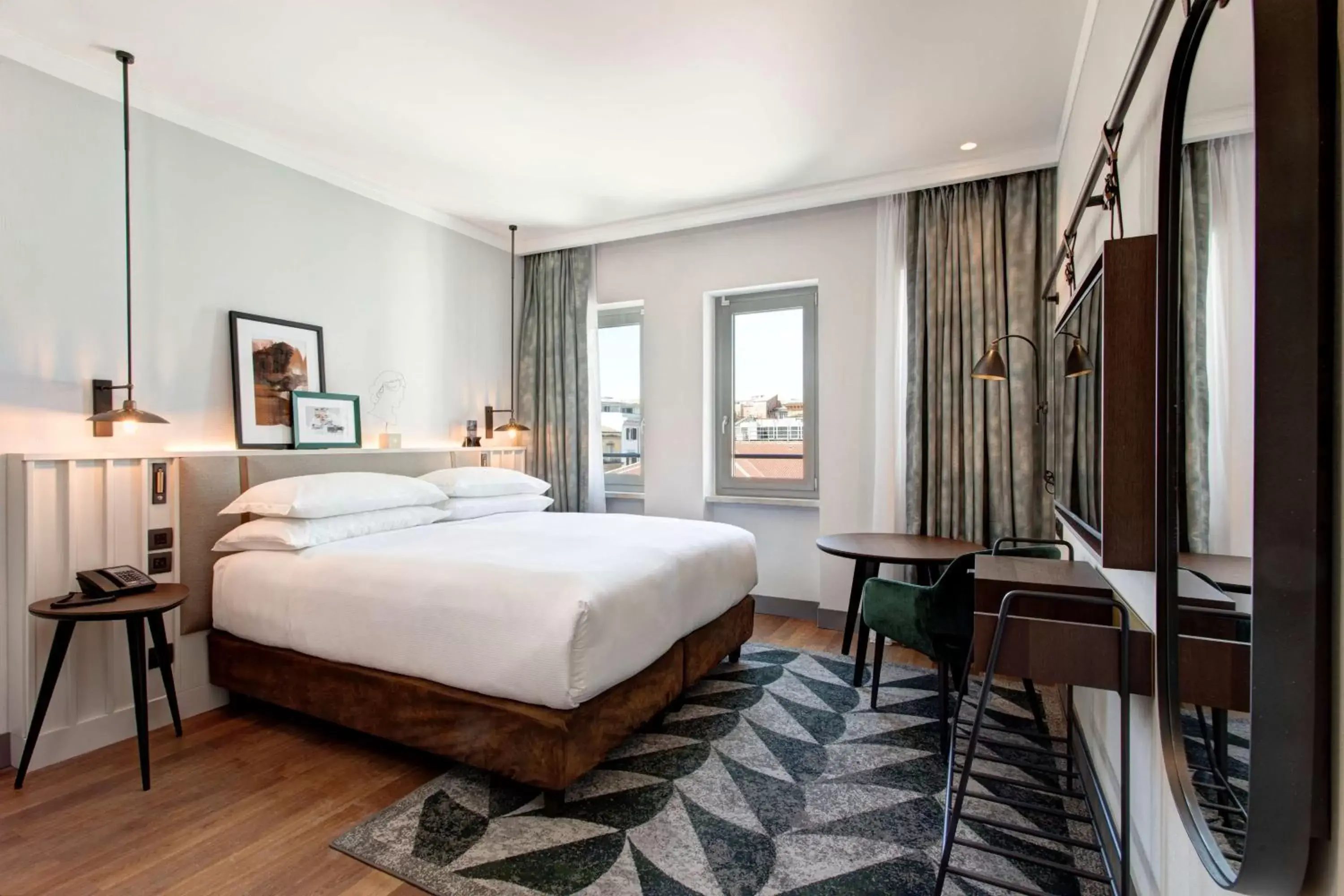 Superior King Room in DoubleTree By Hilton Rome Monti Superior King Room in DoubleTree By Hilton Rome Monti