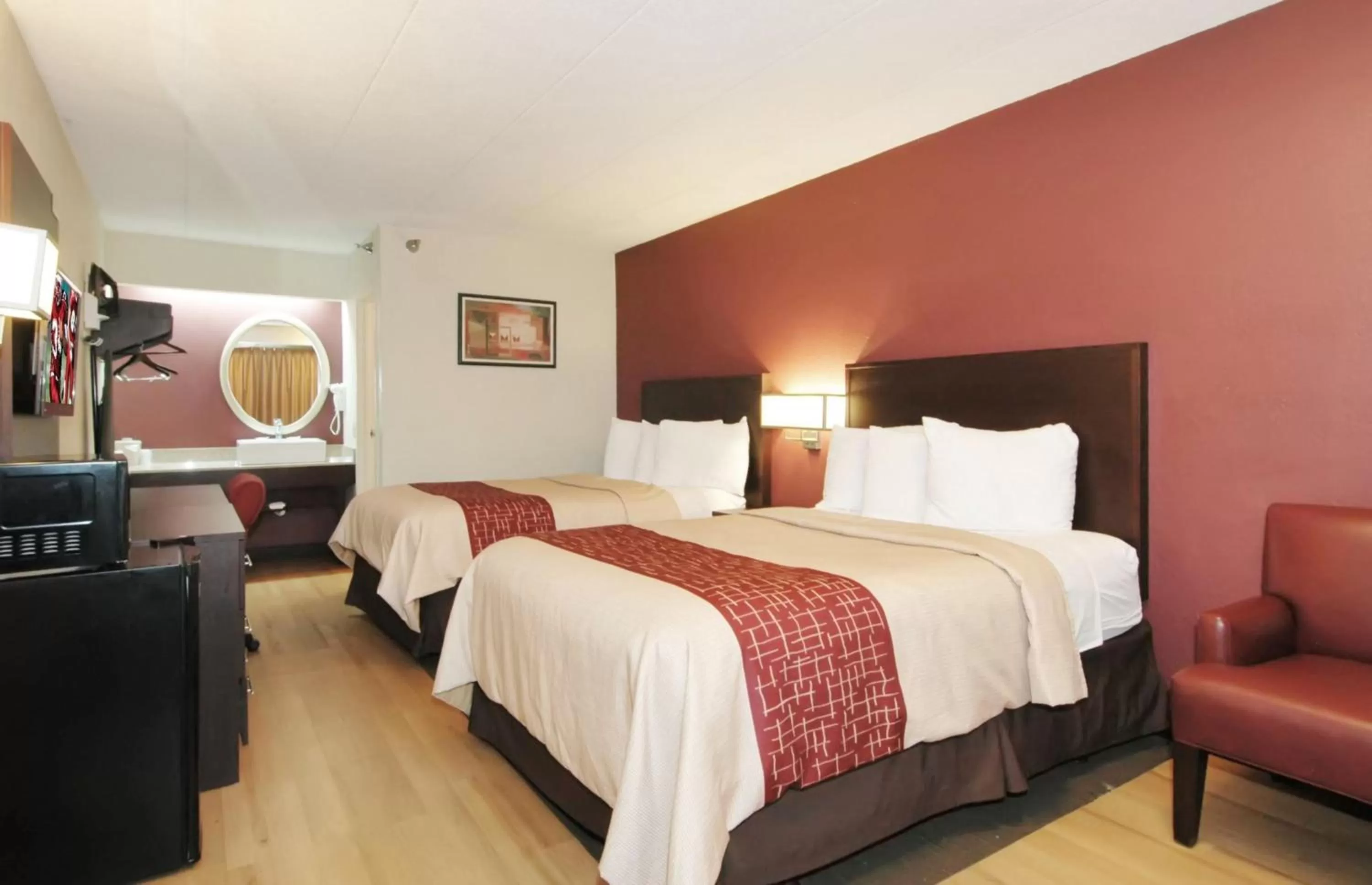 Deluxe Room with Two Double Beds Disability Access Smoke Free in Red Roof PLUS Chicago - Hoffman Estates