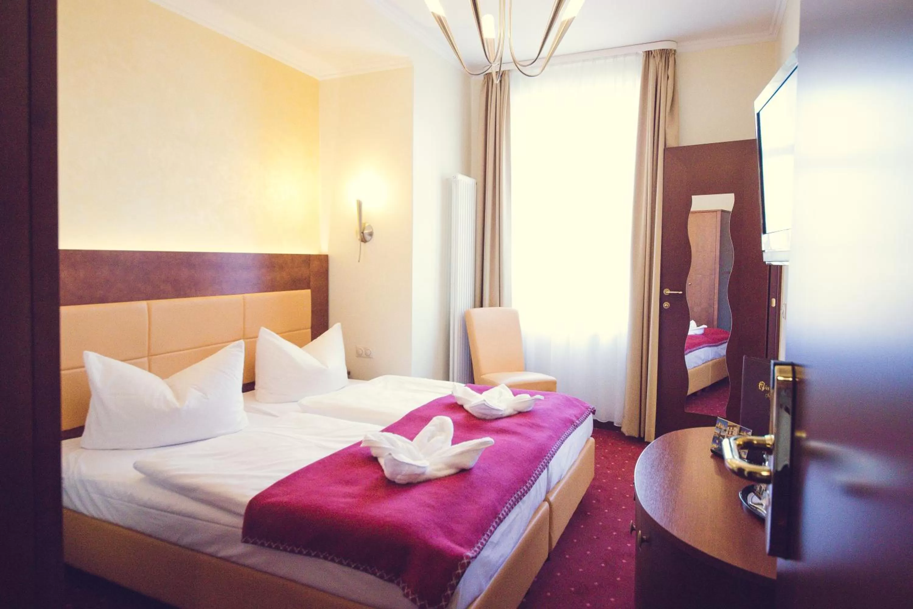 Photo of the whole room, Bed in Hotel Arena City