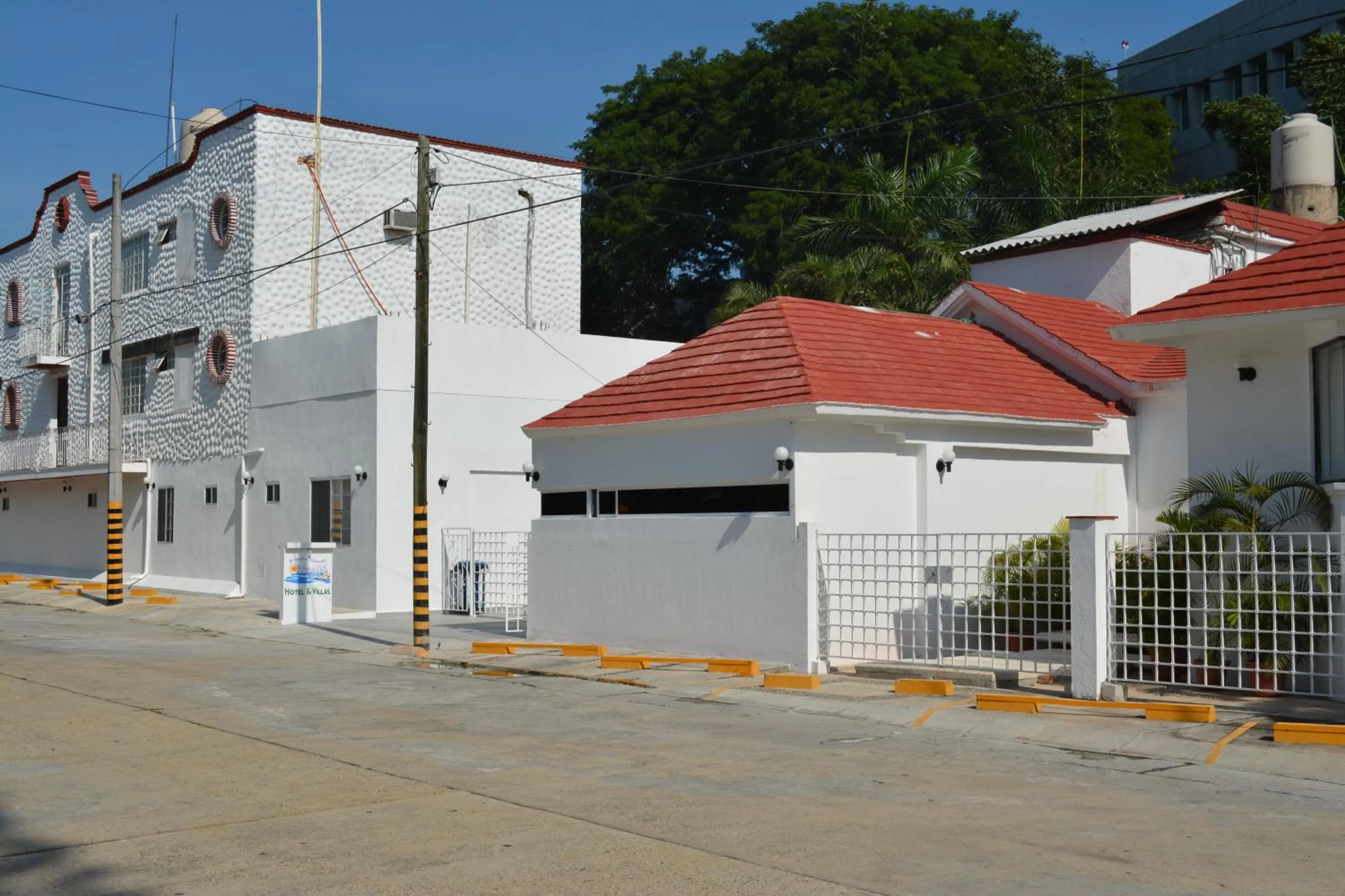 Property building in Hotel Olinalá Diamante