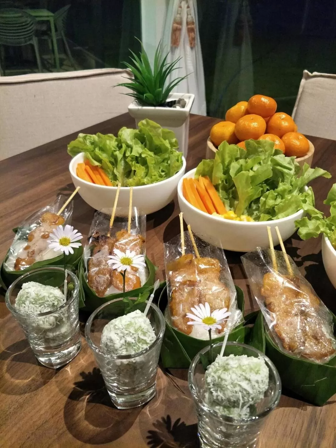 Food in The White Garden Premier Saraburi