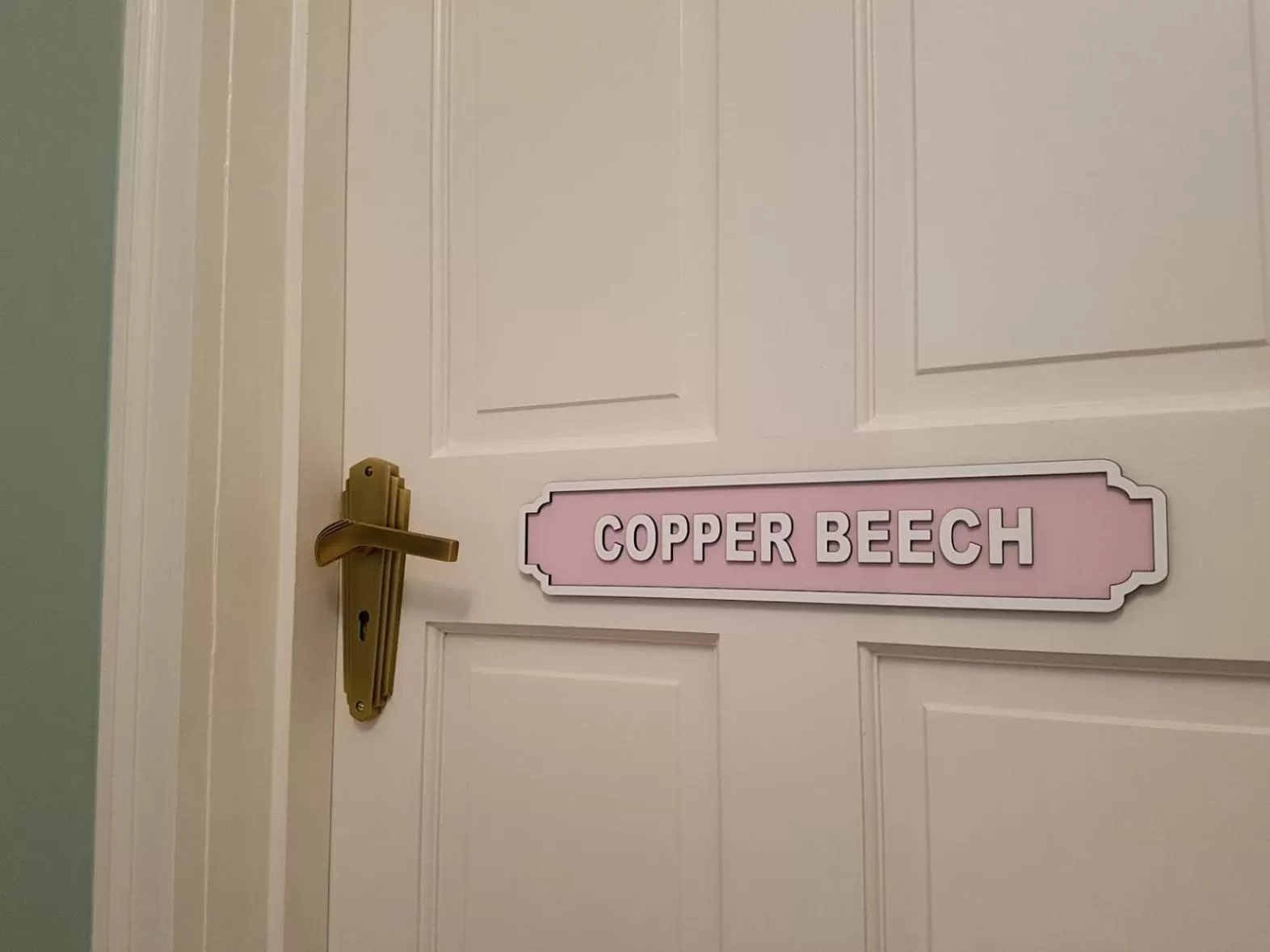 Logo/Certificate/Sign in Wildwood B&B