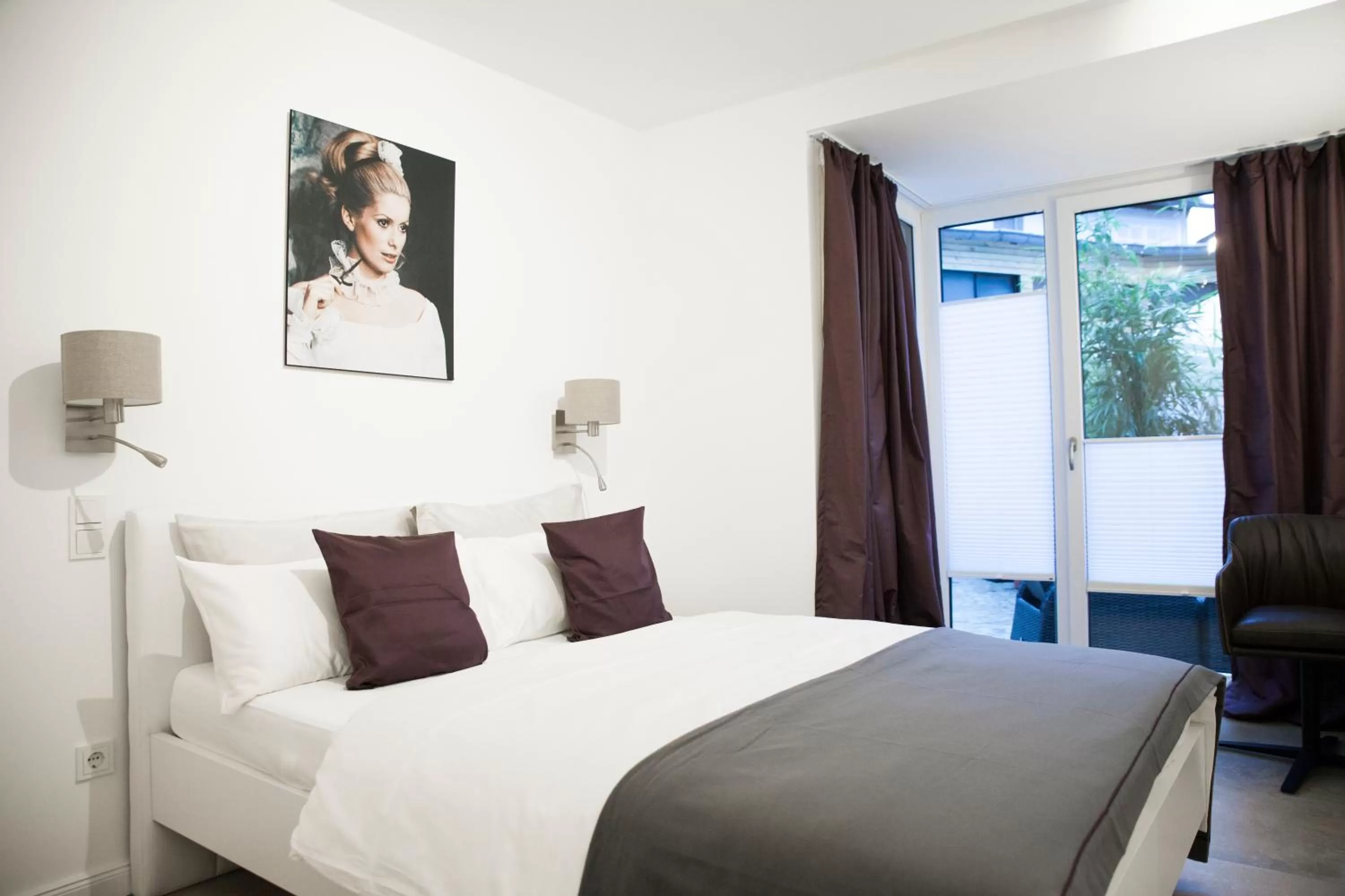 Photo of the whole room, Bed in Konventchen