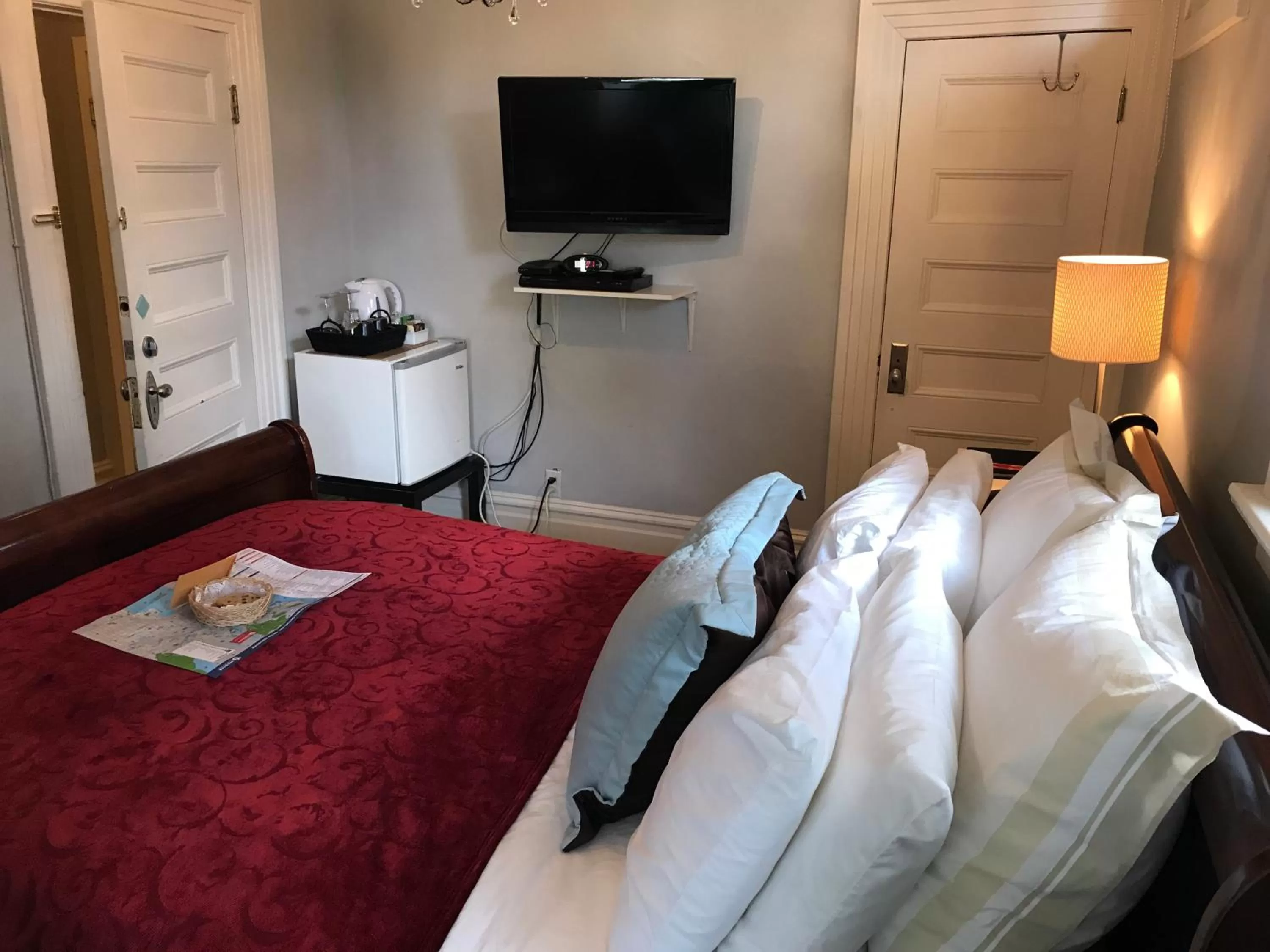 Bedroom, Bed in Barclay House Bed and Breakfast