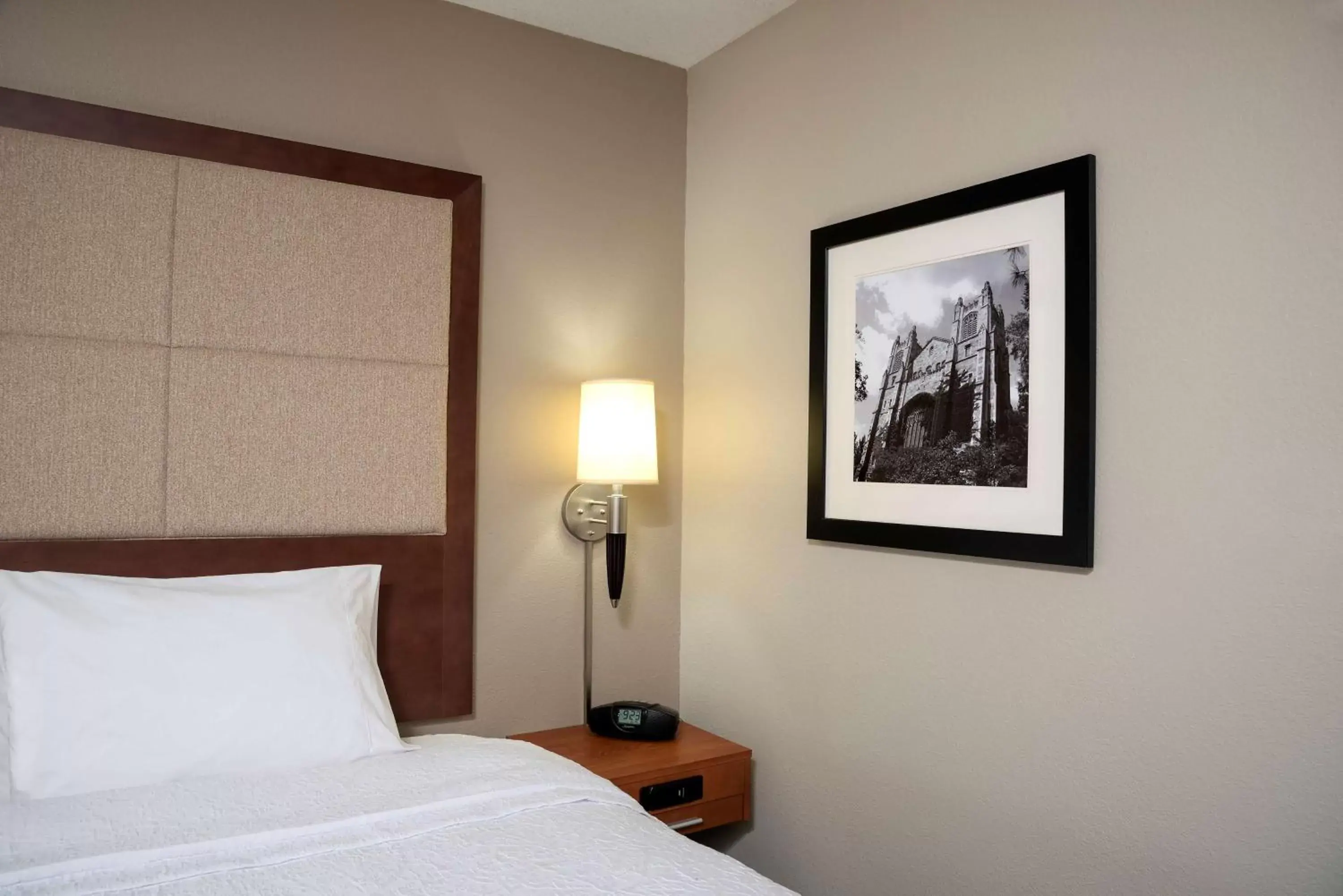 King Room with Sofa Bed in Hampton Inn Ann Arbor - North King Room with Sofa Bed in Hampton Inn Ann Arbor - North