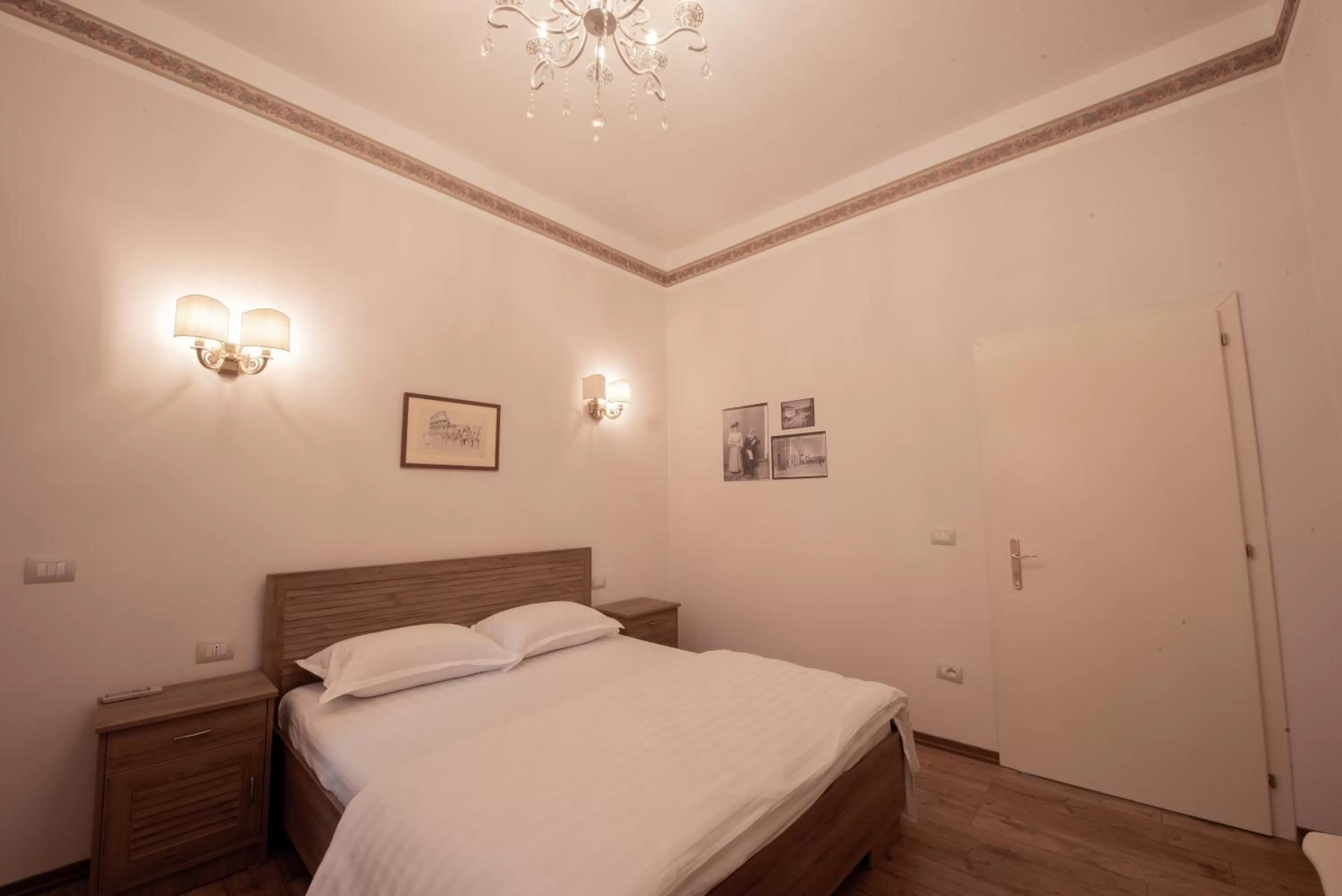 Bed in Hotel Loredano