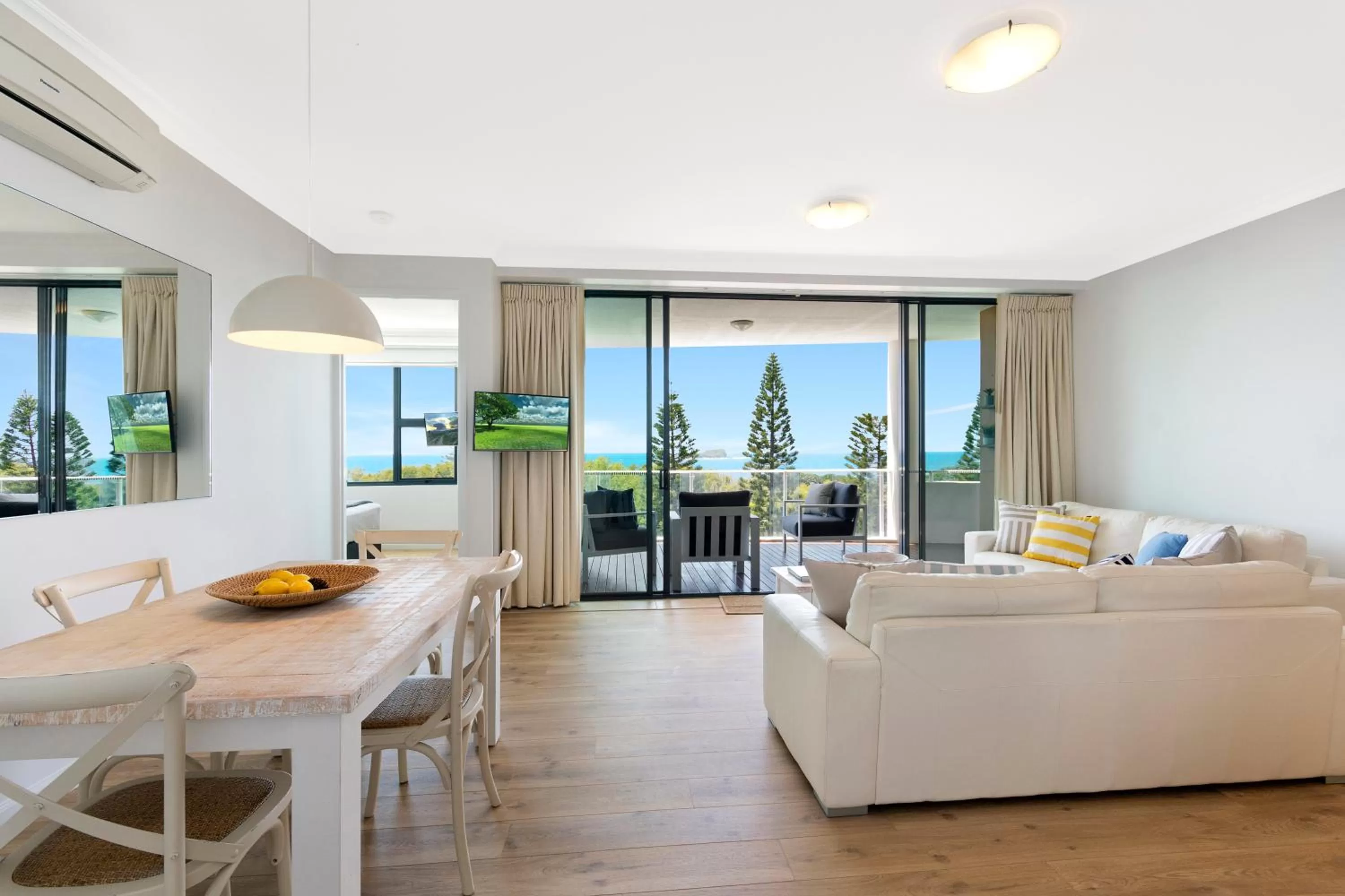 Two-Bedroom Apartment with Ocean View Deluxe in Santorini Twin Waters