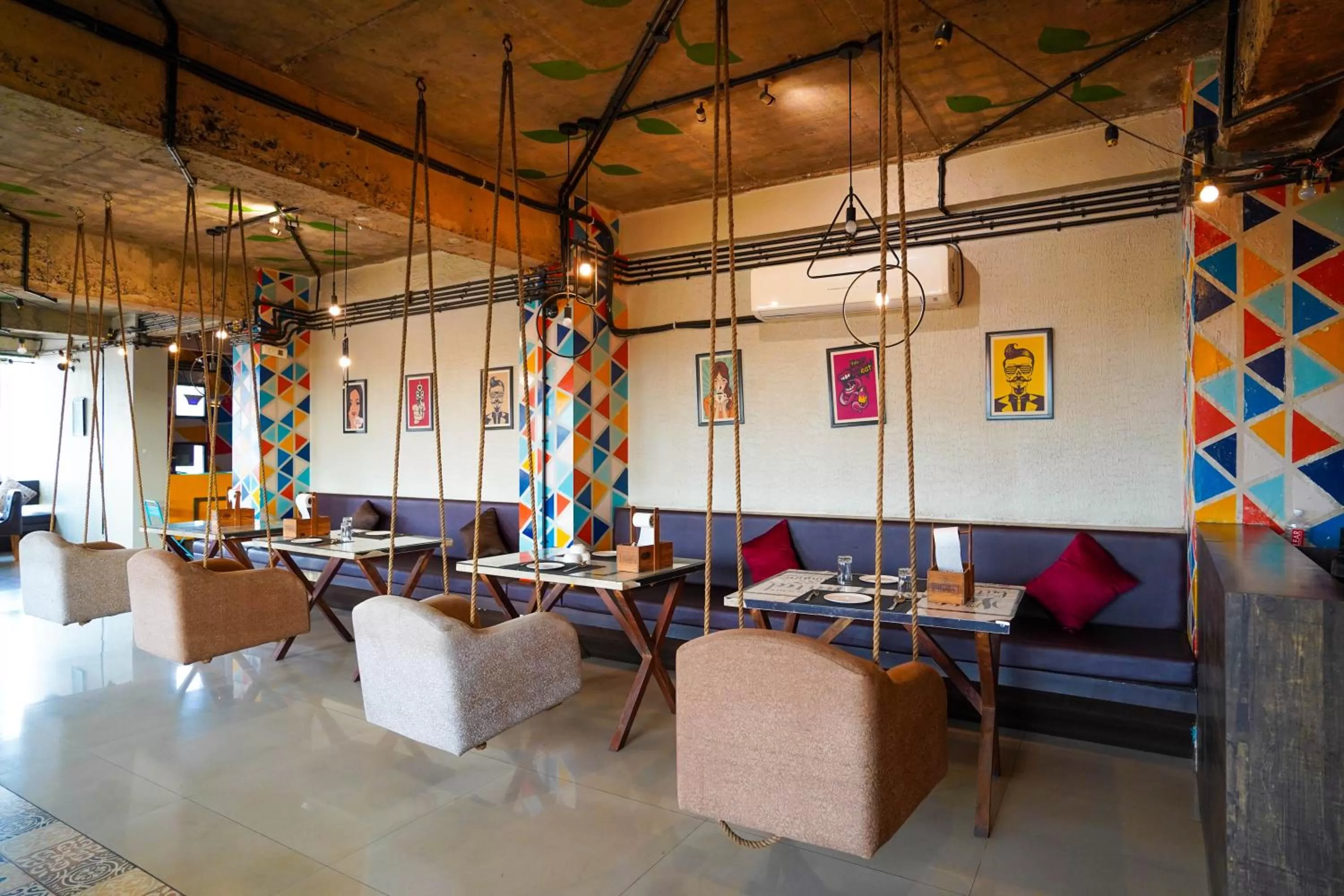 Restaurant/Places to Eat in HOTEL SEVENTH SENSE