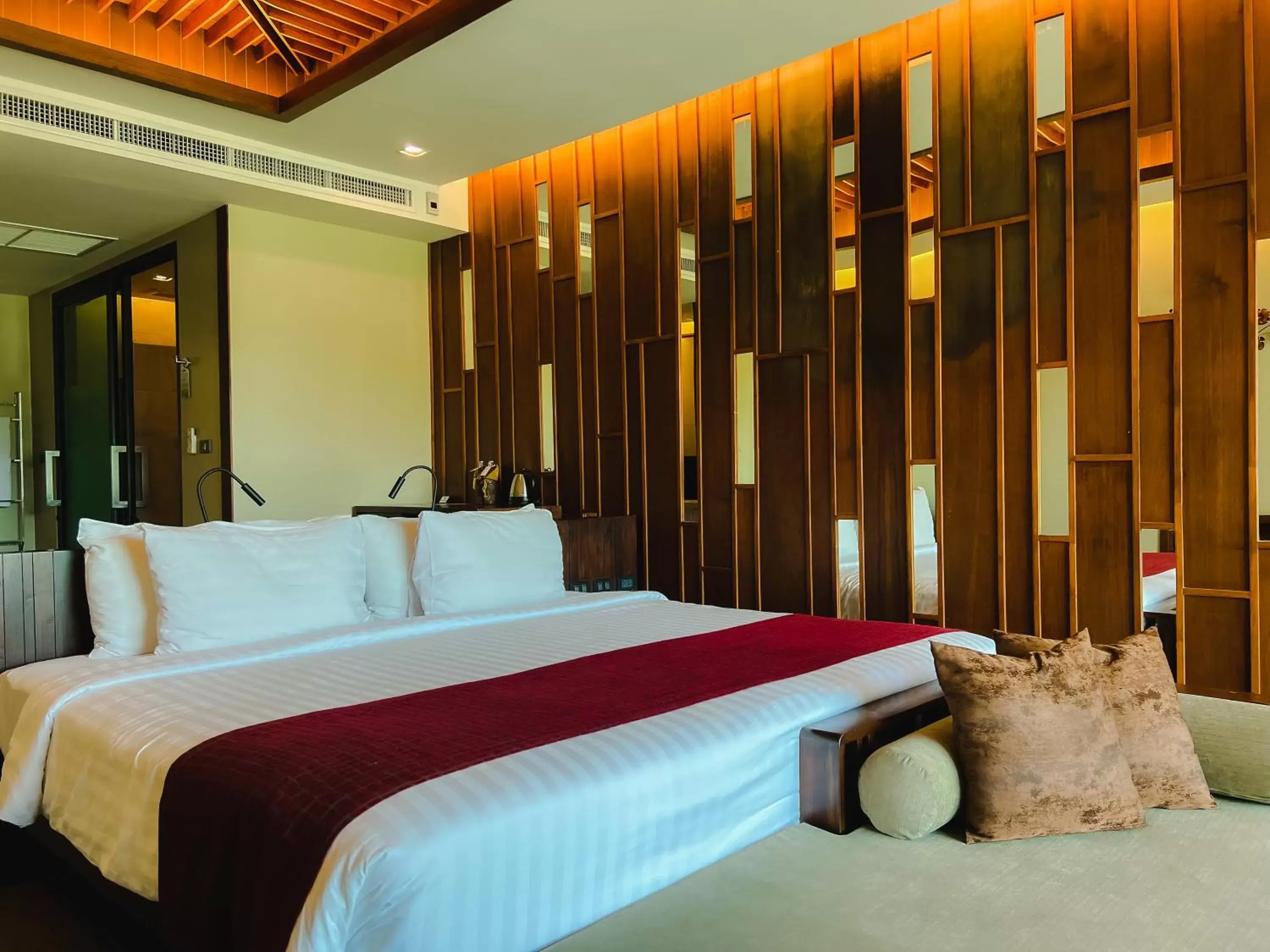 Premium Double Room with Jacuzzi in Aonang Phu Pi Maan Resort & Spa Premium Double Room with Jacuzzi in Aonang Phu Pi Maan Resort & Spa