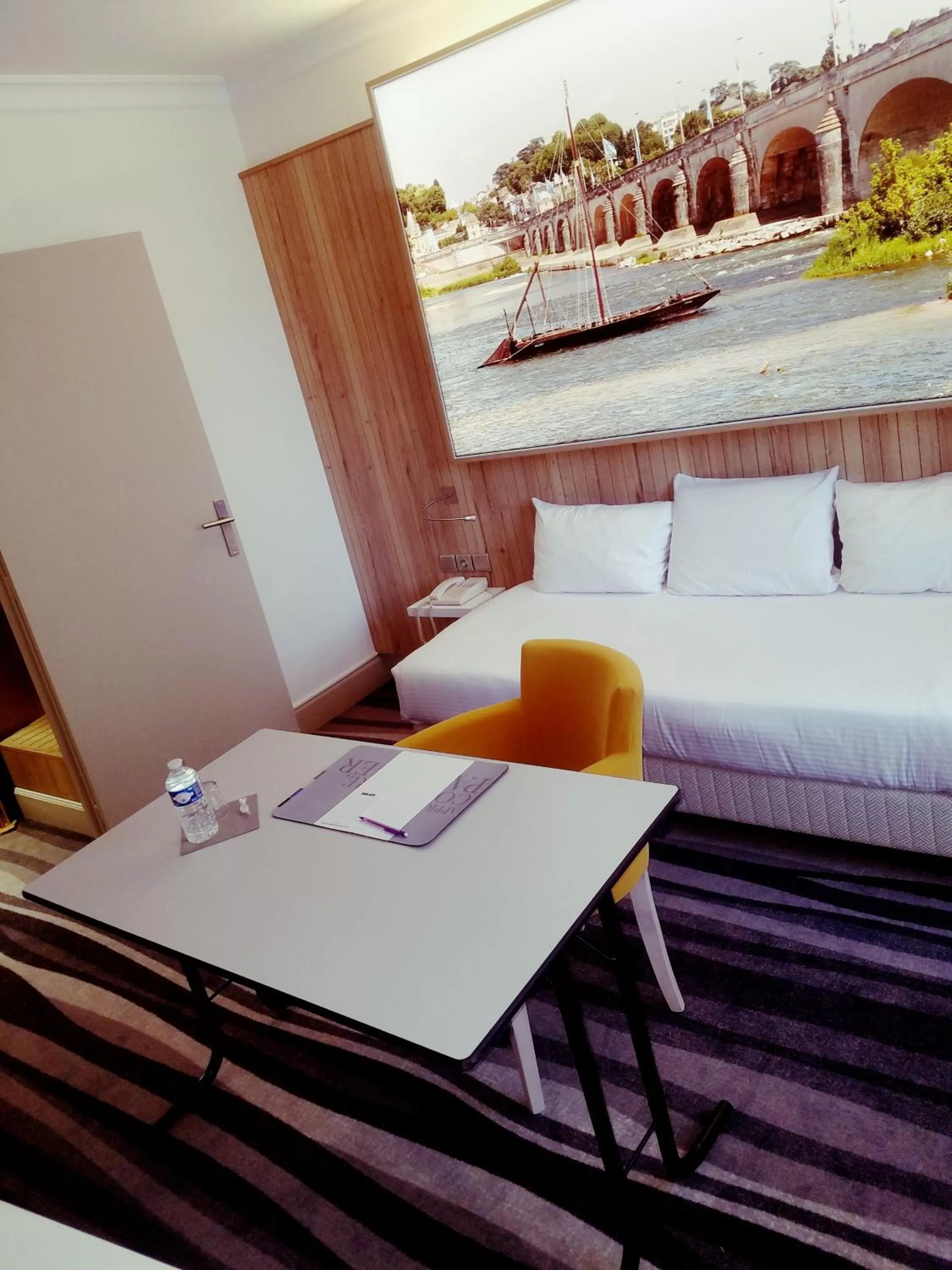 Living room in Kyriad Hotel Tours Centre