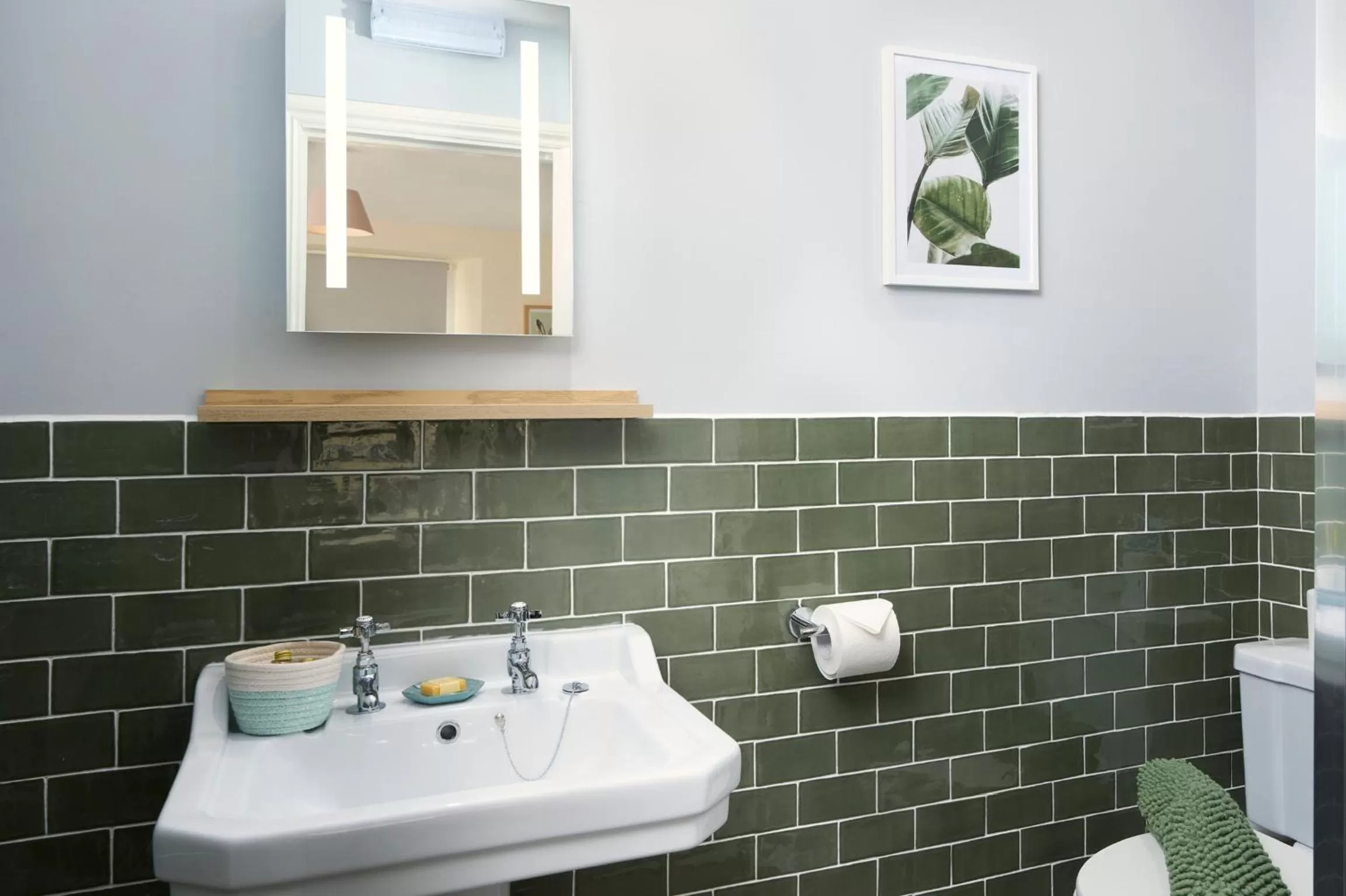 Bathroom in The White Hart Hotel