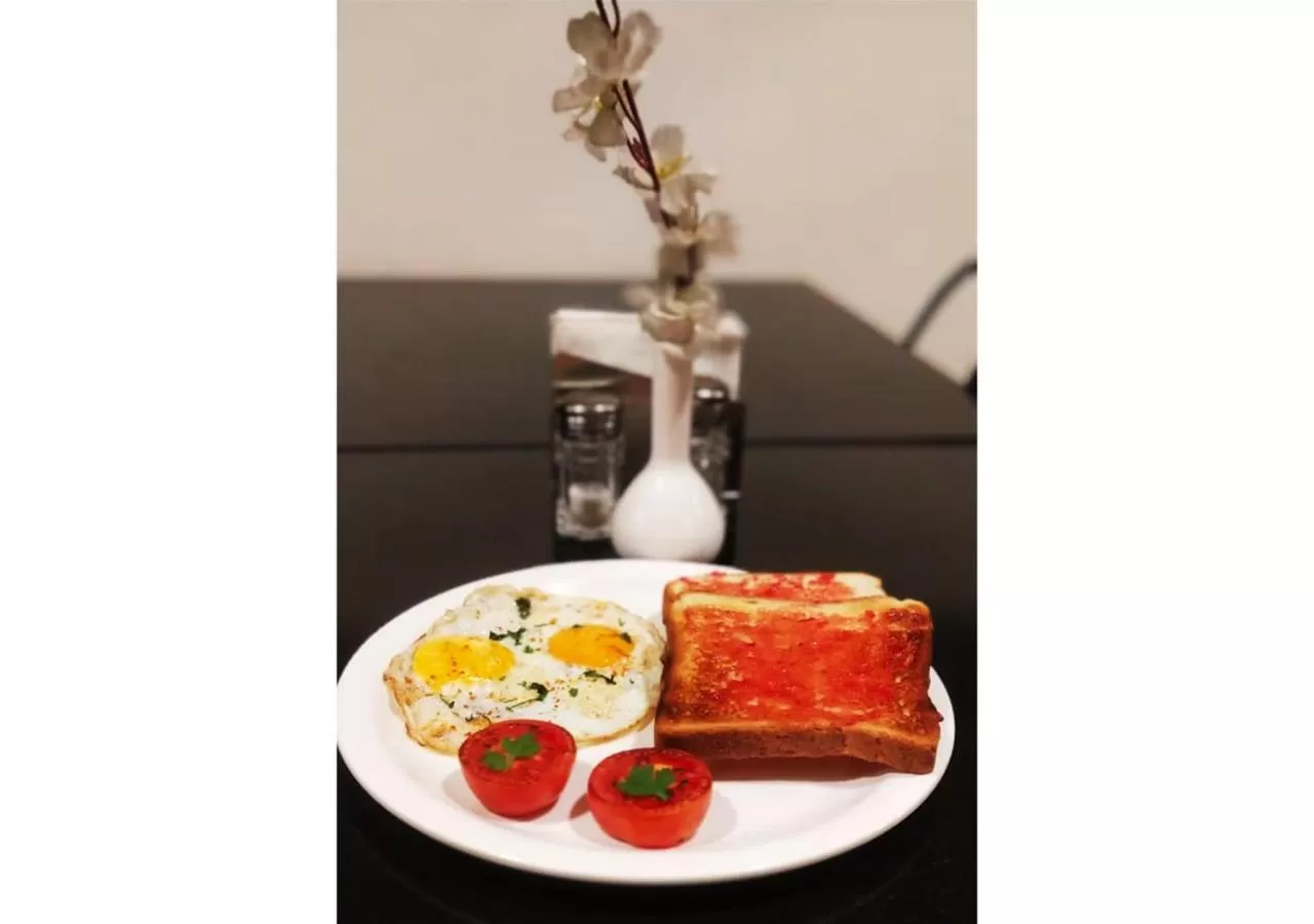 Restaurant/places to eat in Hotel Planet Four