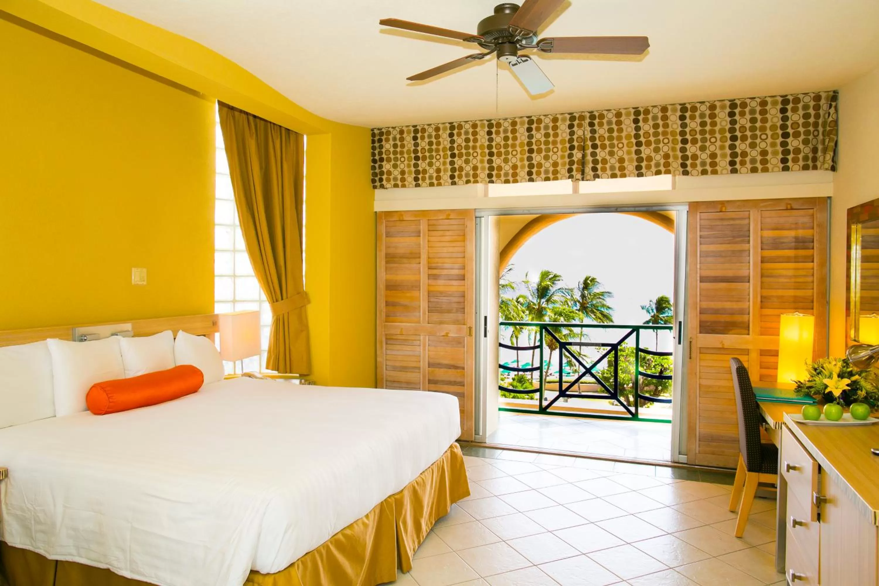 Bed in Accra Beach Hotel & Spa