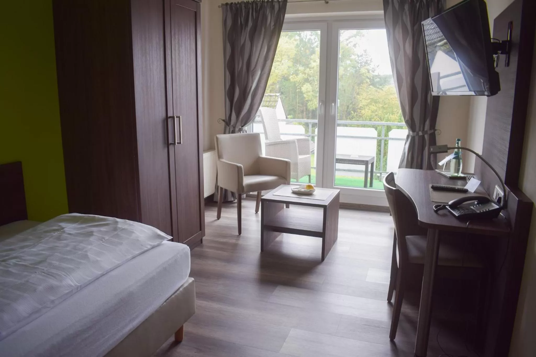 Photo of the whole room, Bed in Akzent Hotel Jonathan