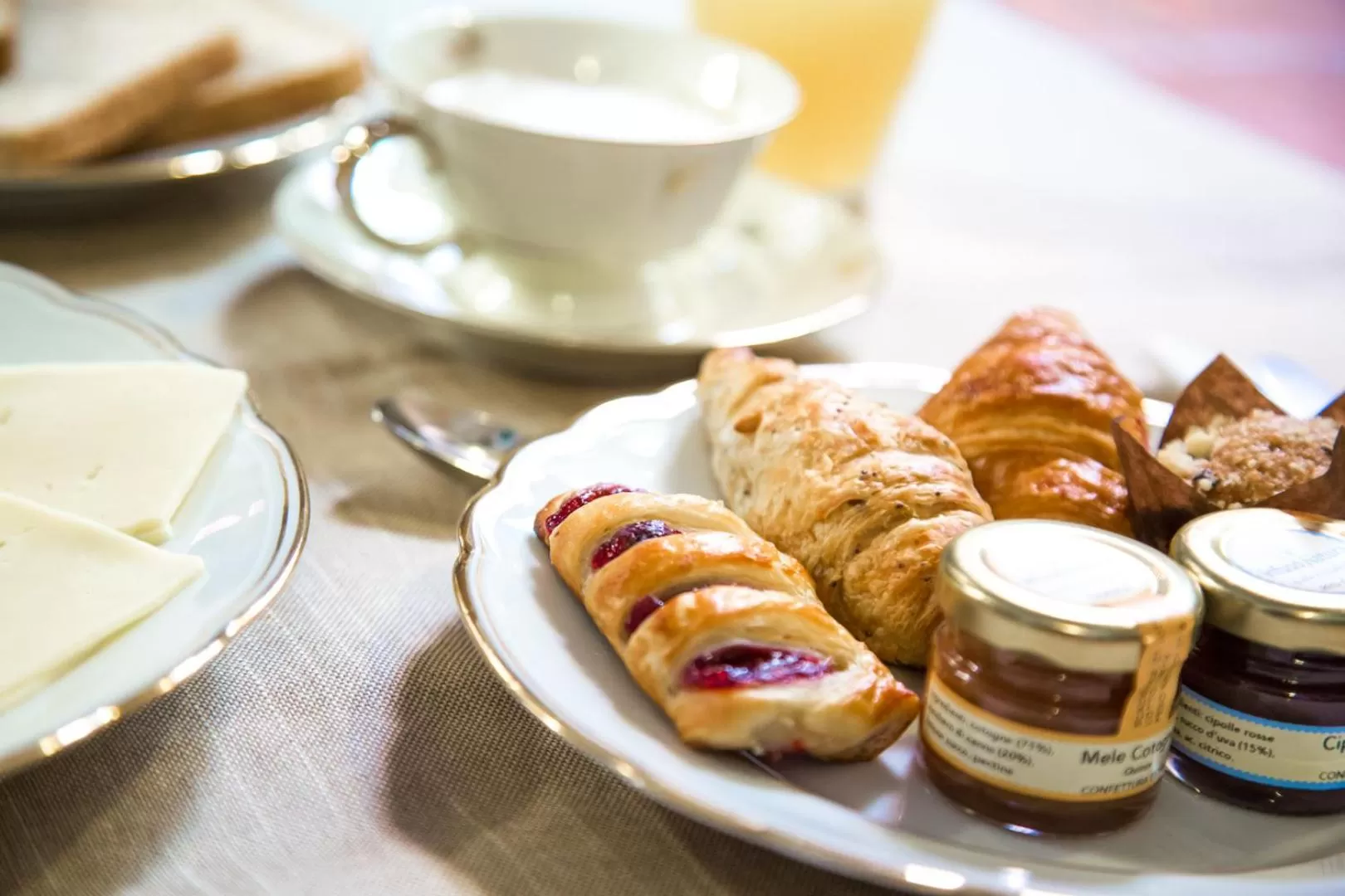 Buffet breakfast in Rinascimento Bed & Breakfast