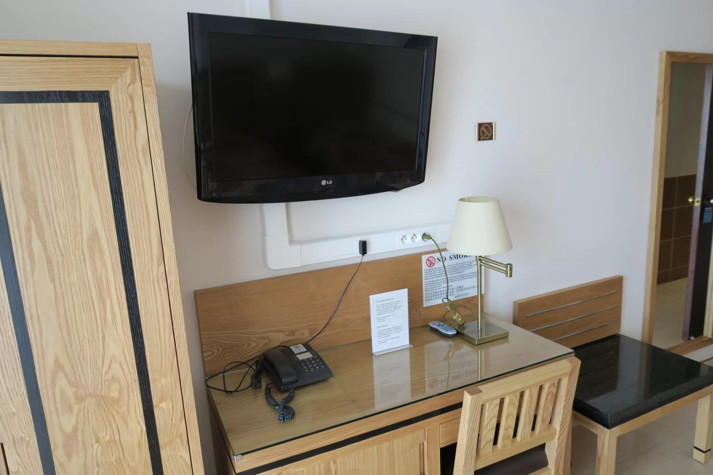 Decorative detail in Central Hotel