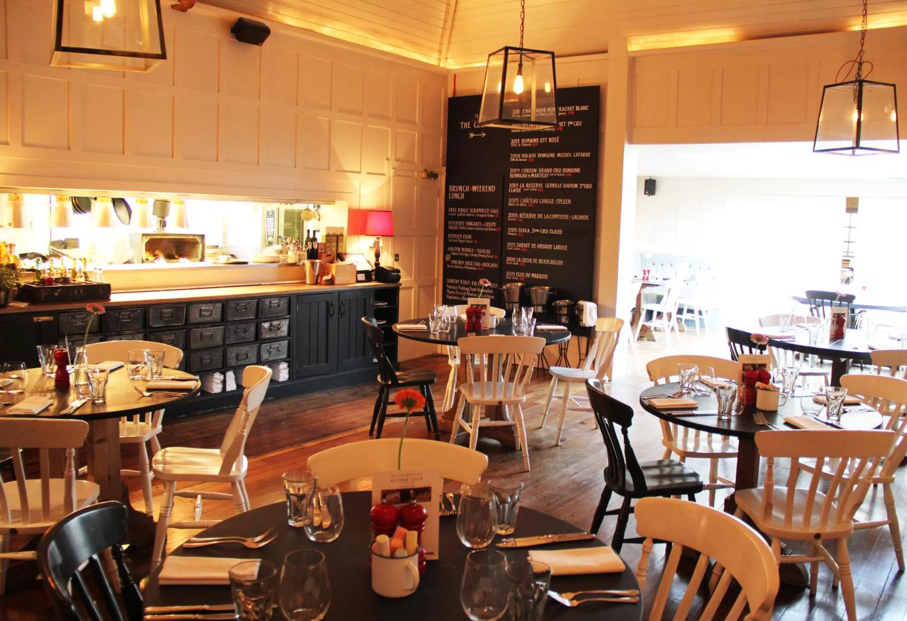 Restaurant/places to eat in Bel and The Dragon-Cookham