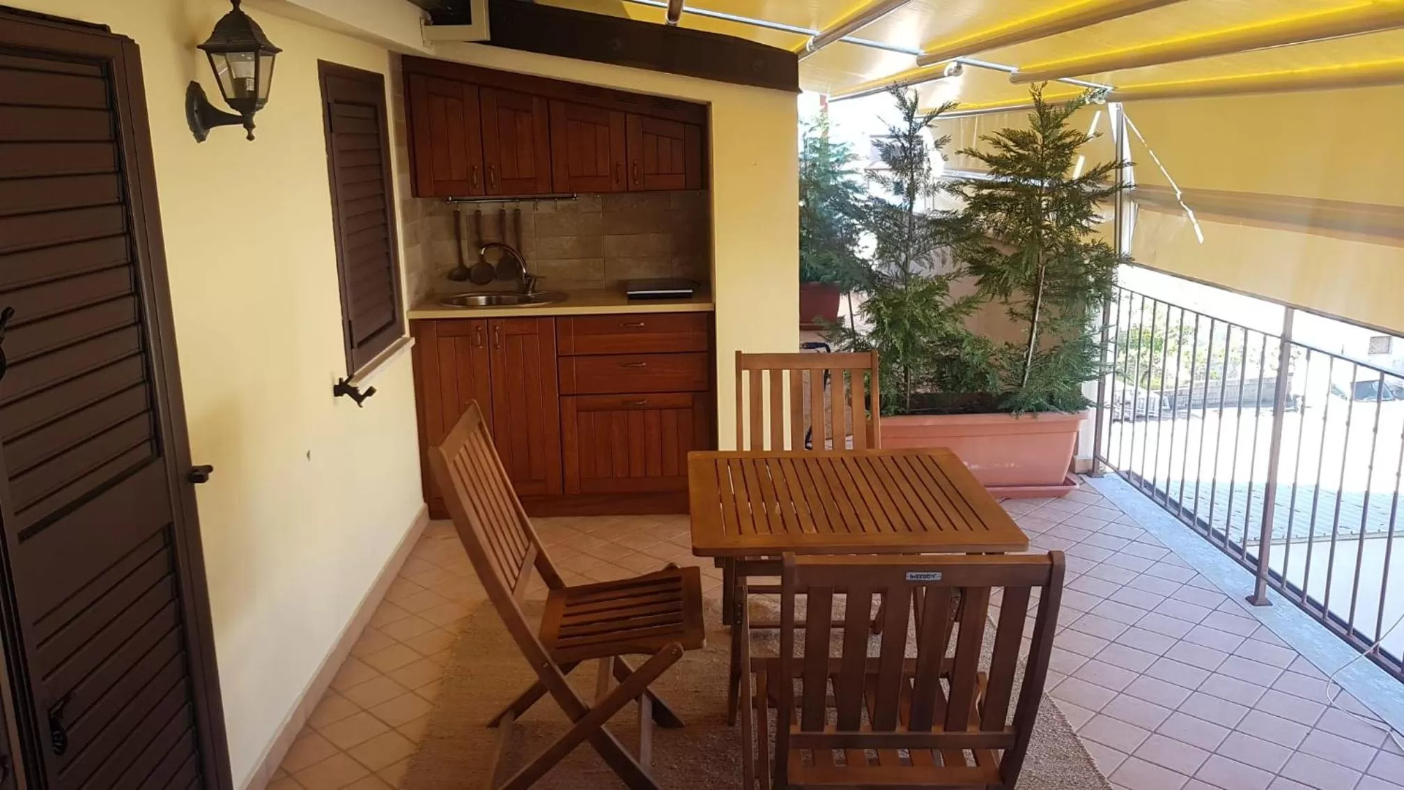 Dining area, Balcony/Terrace in B&B e Casa Vacanza al Castello
