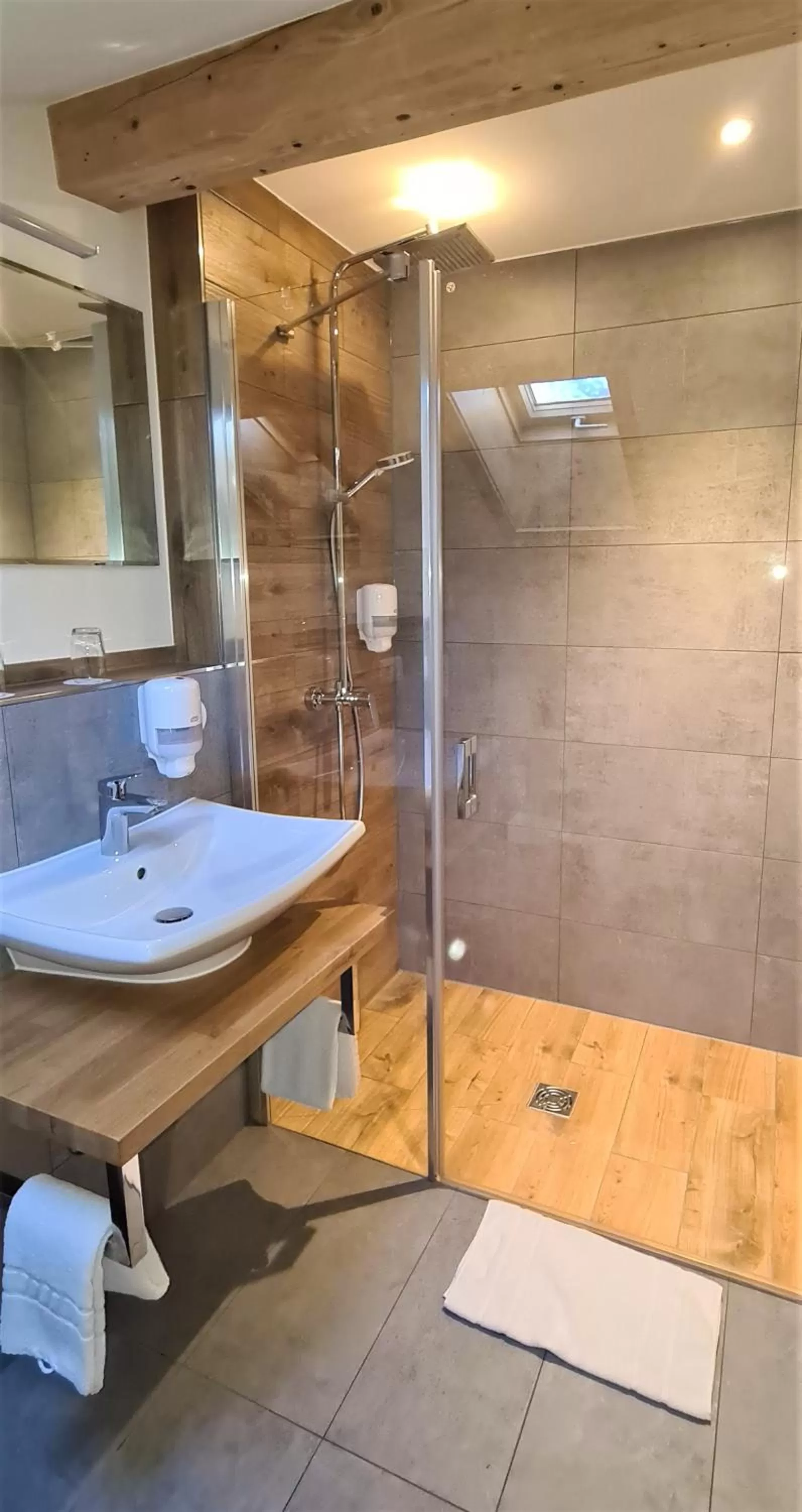 Bathroom in Seehotel zur Post