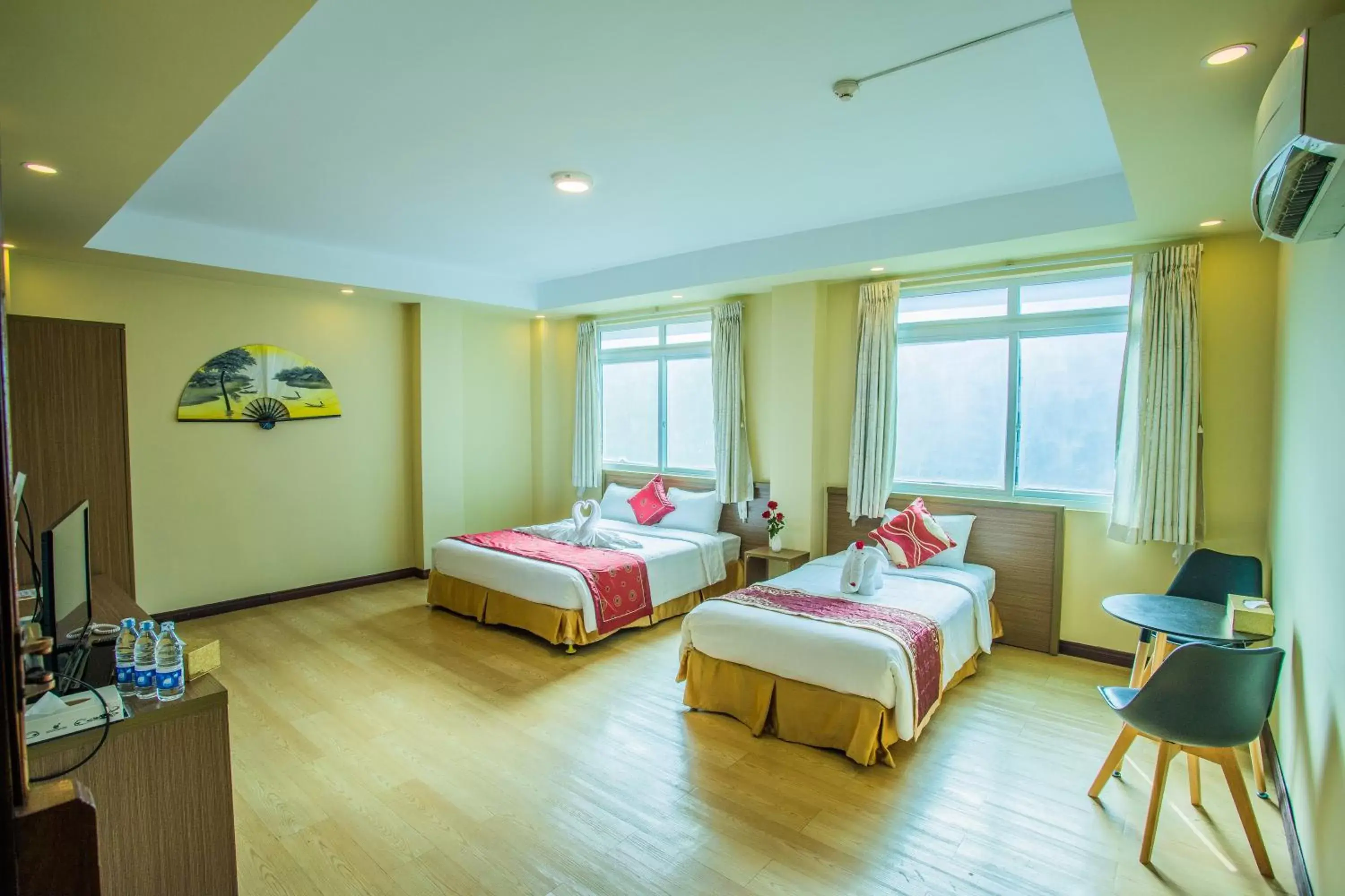 Family Suite in Golden Gate China Town Hotel Family Suite in Golden Gate China Town Hotel