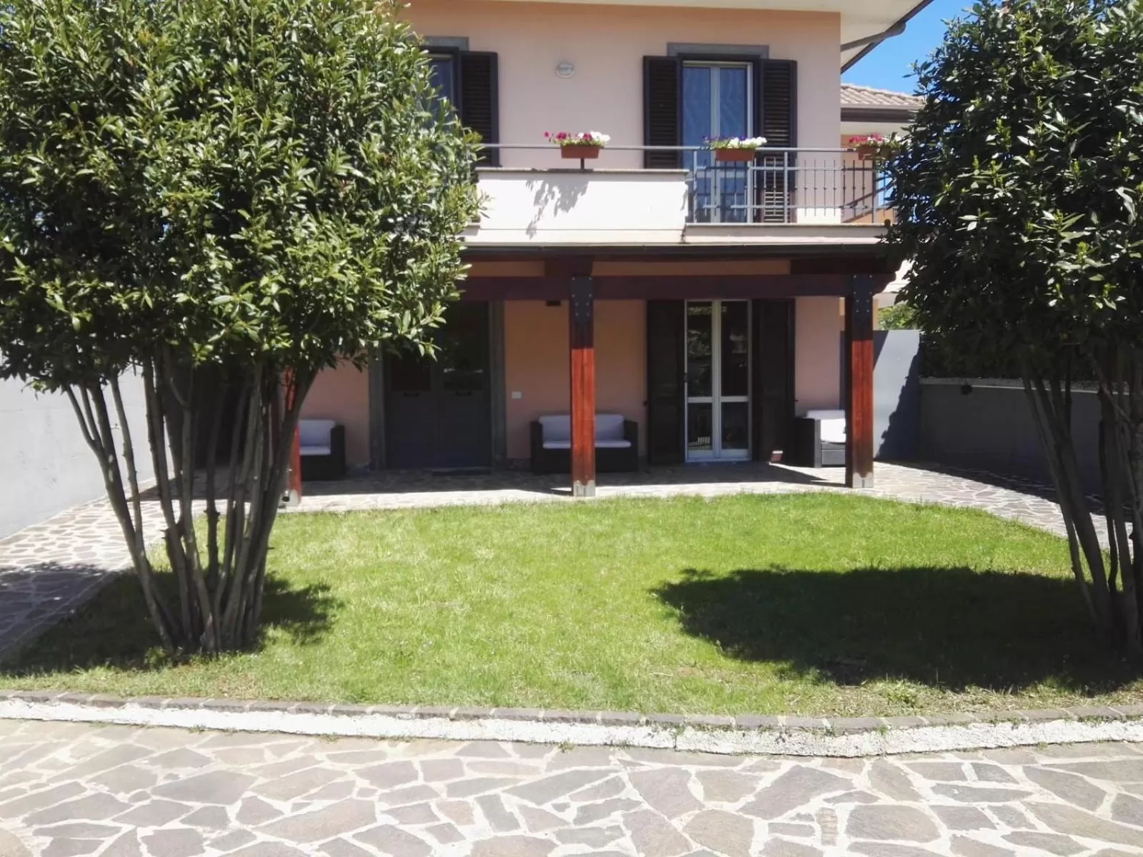 Property Building in B&B via Piave da Lillo