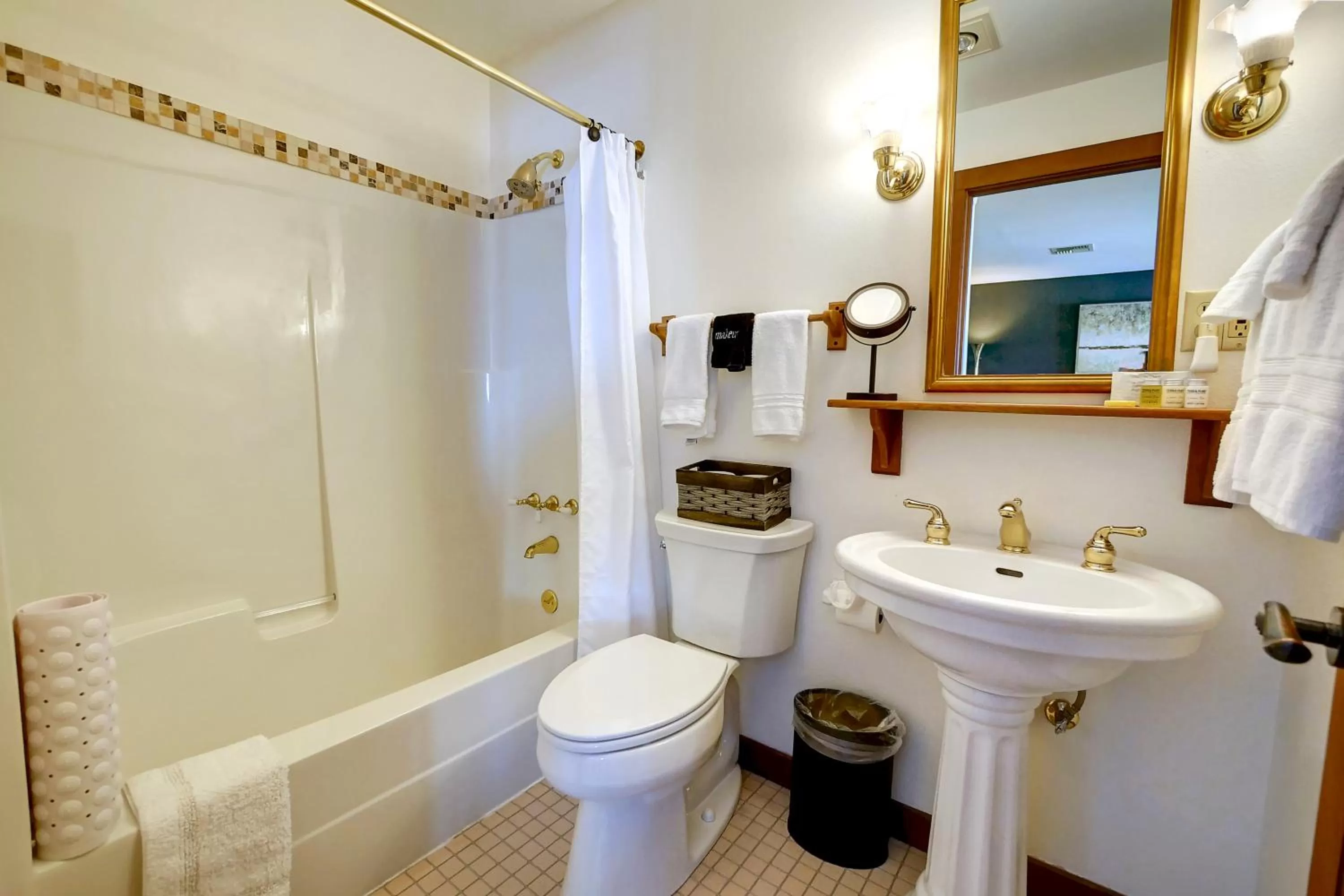 Shower in Casia Lodge and Ranch