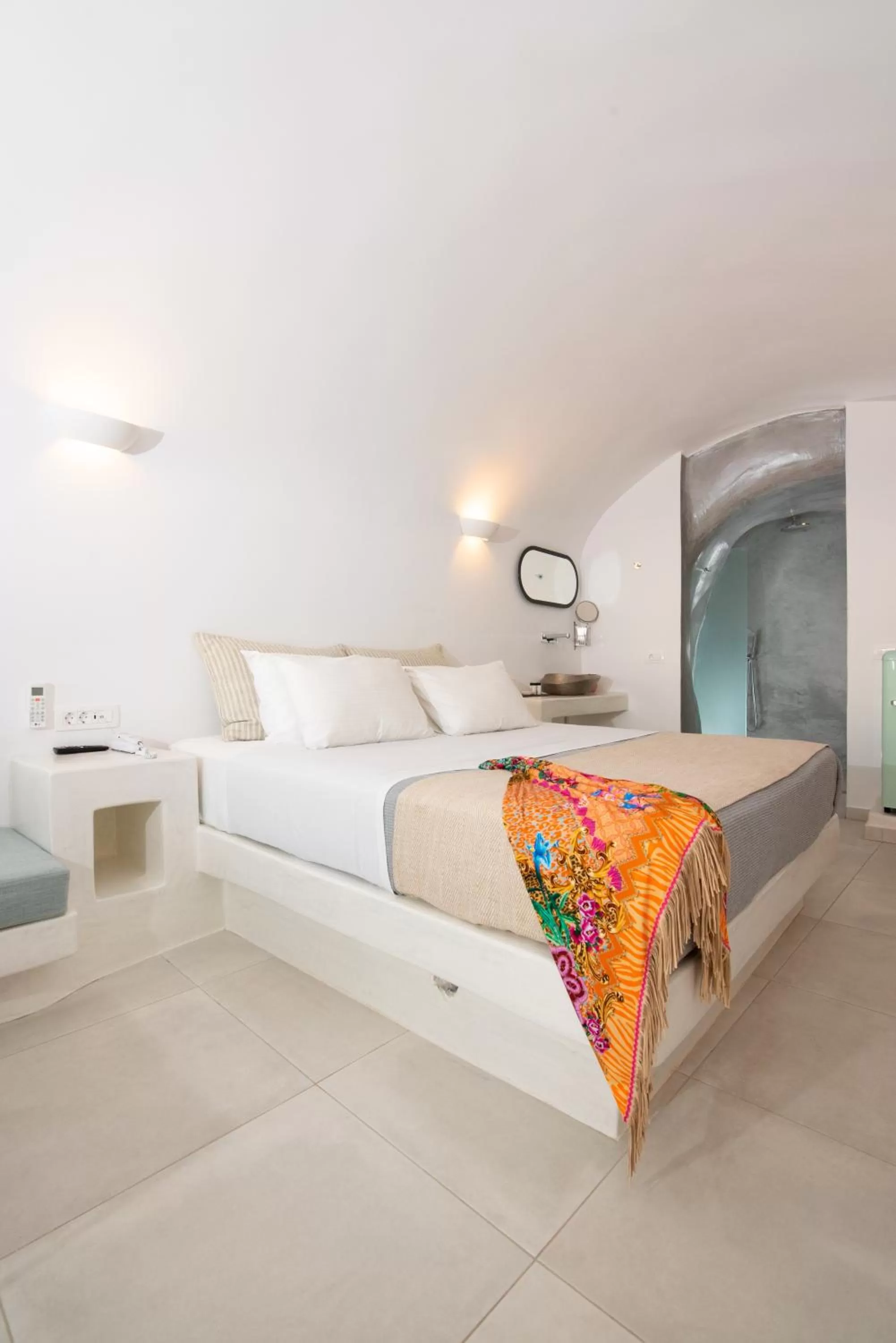 Bed in Caldera Cliff Illusion