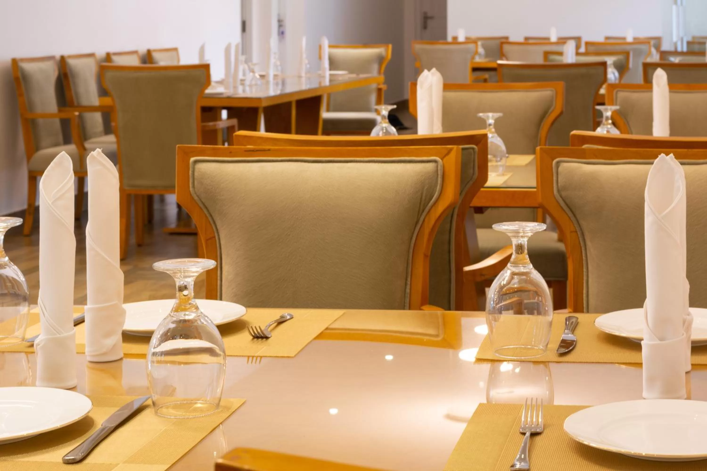 Restaurant/Places to Eat in Waters Spring