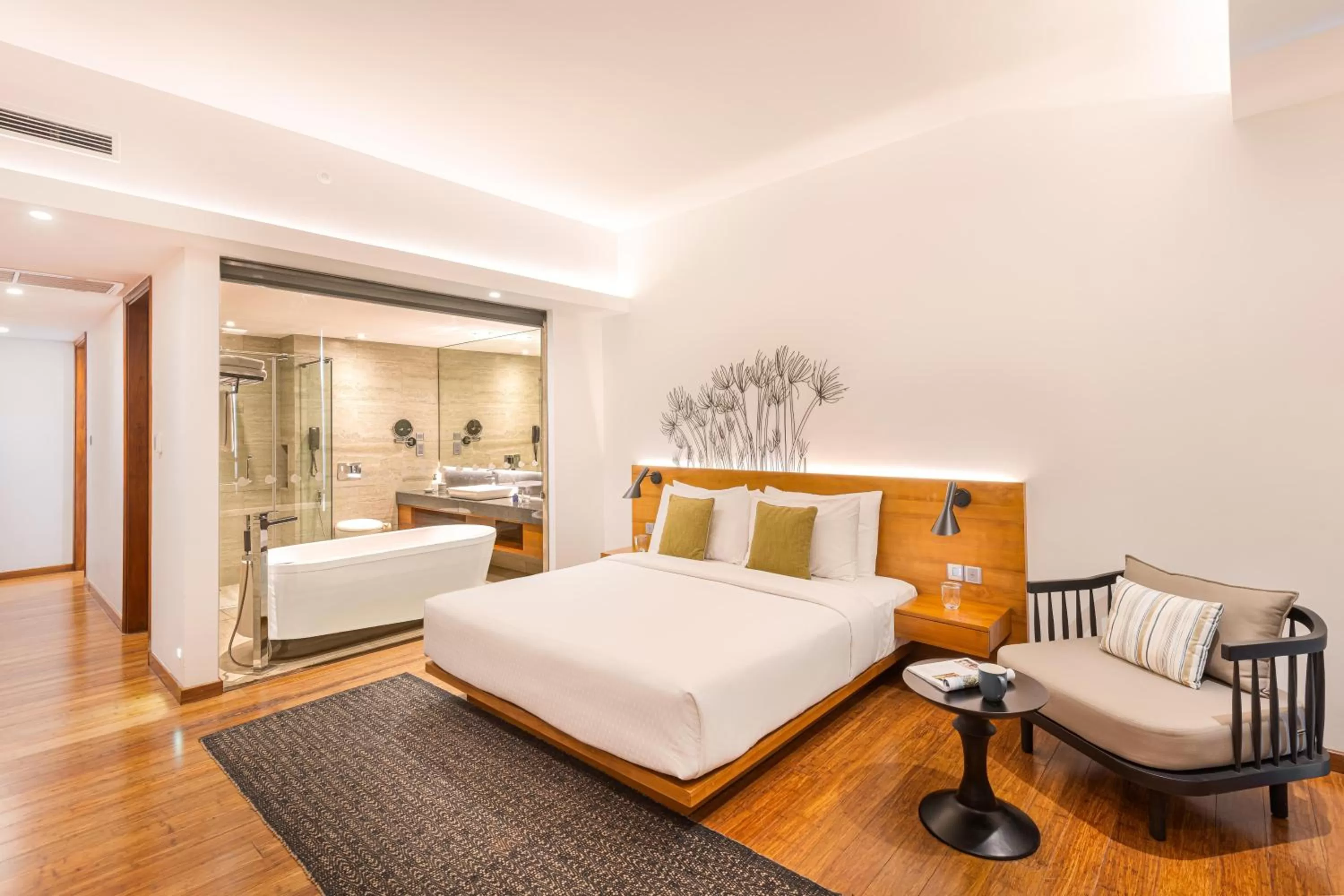 Photo of the whole room, Bed in Jetwing Colombo Seven