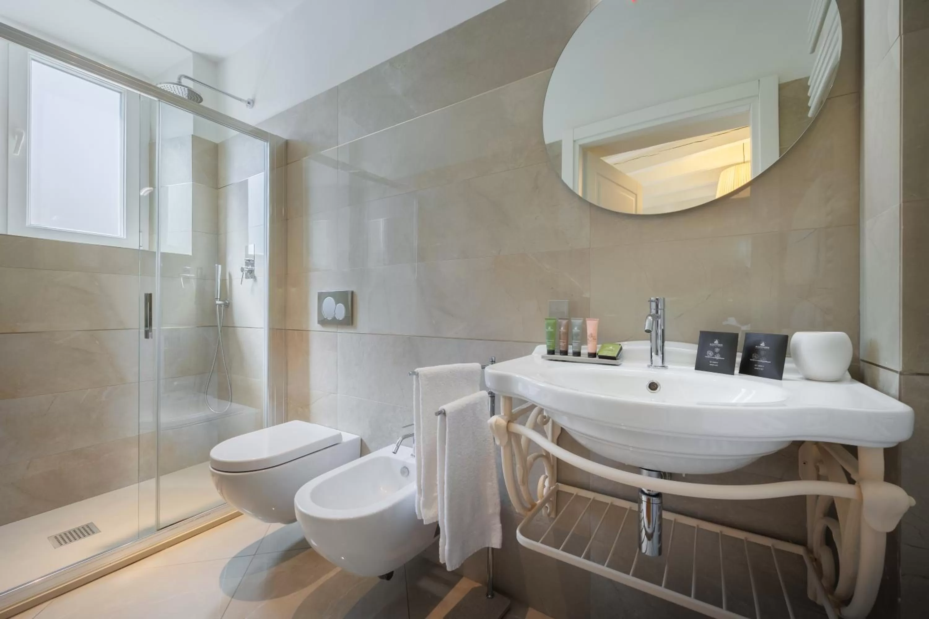 Shower in Maison Santa Croce