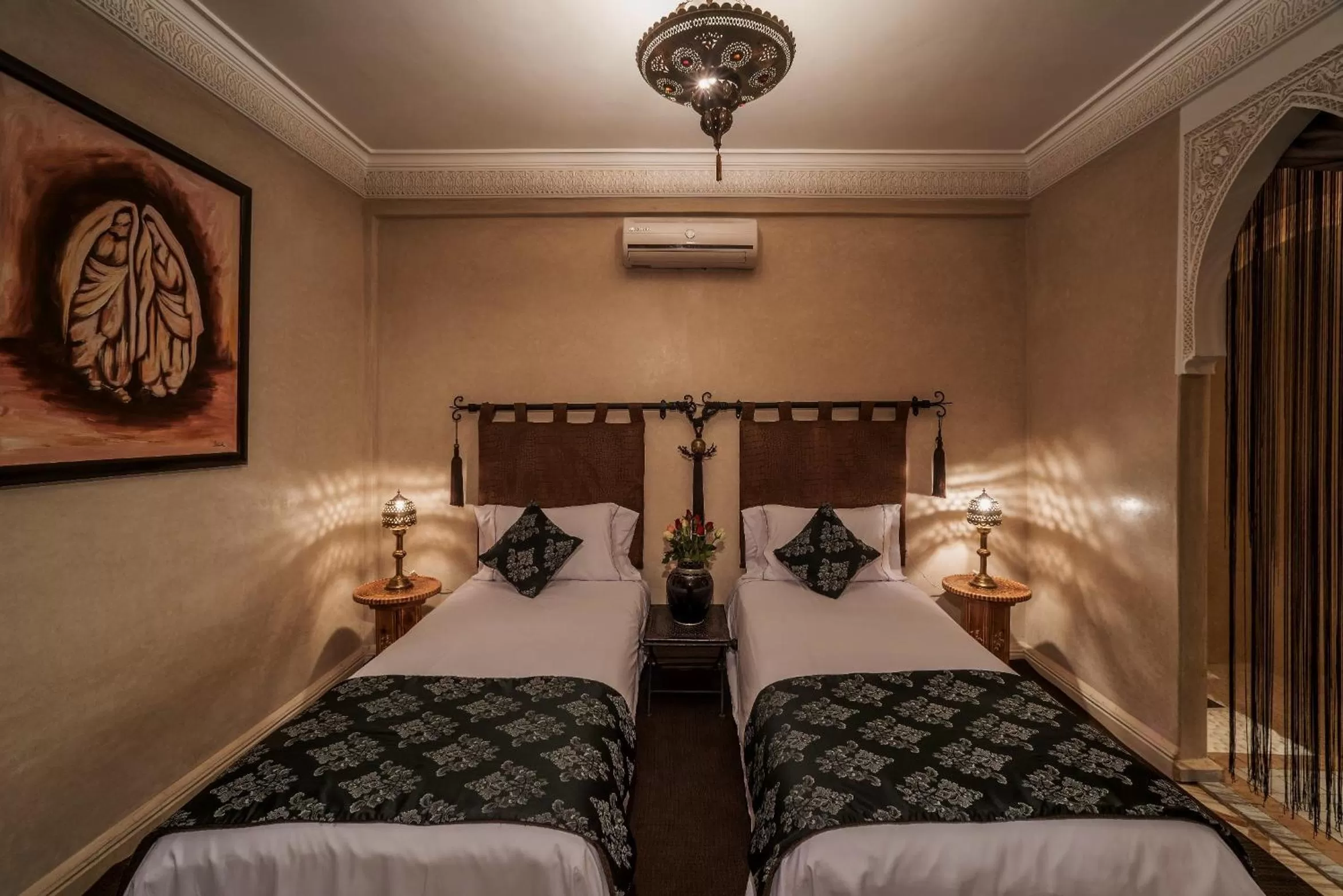 Staff, Bed in Riad Dar Attika