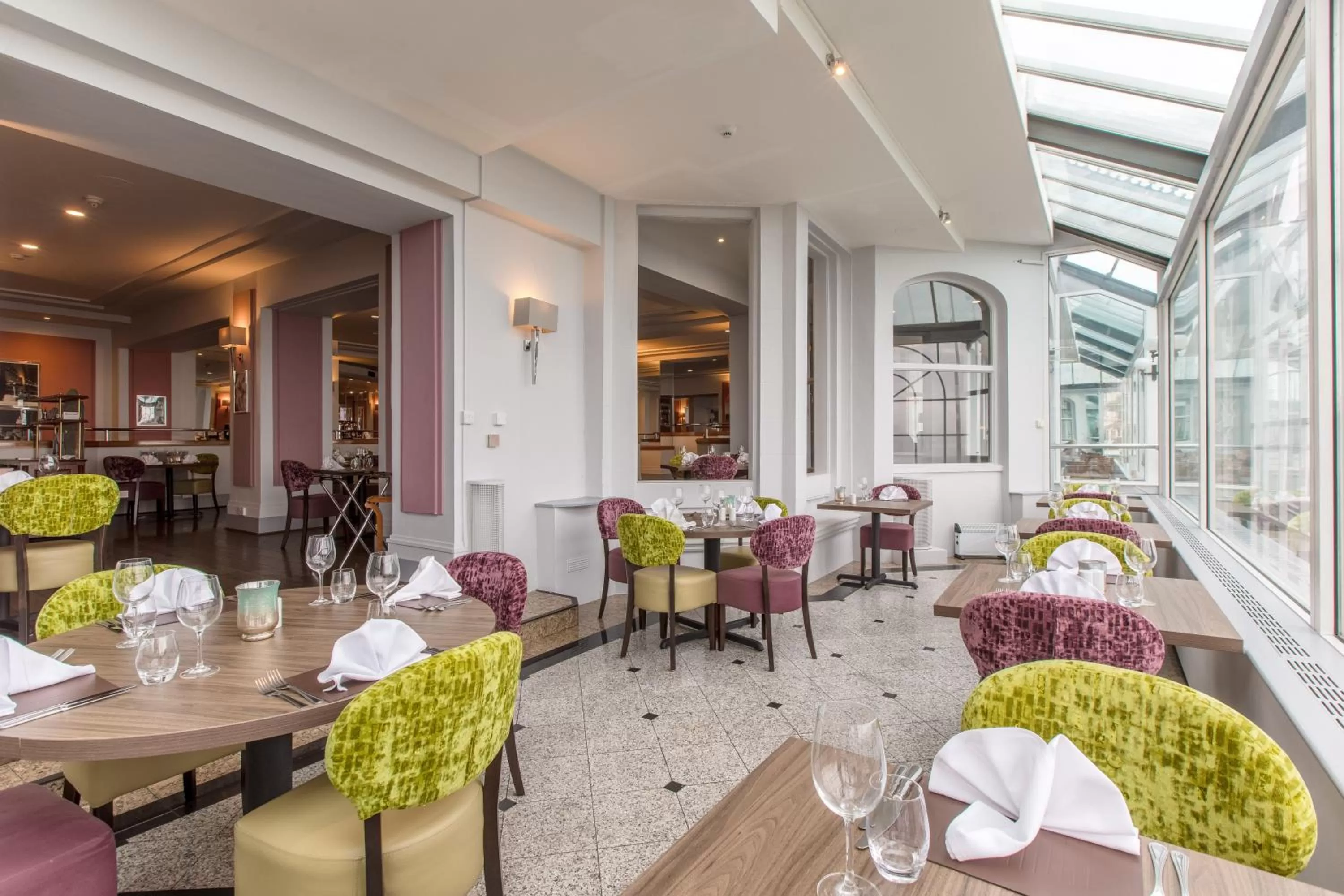 Restaurant/places to eat in The Empress Hotel