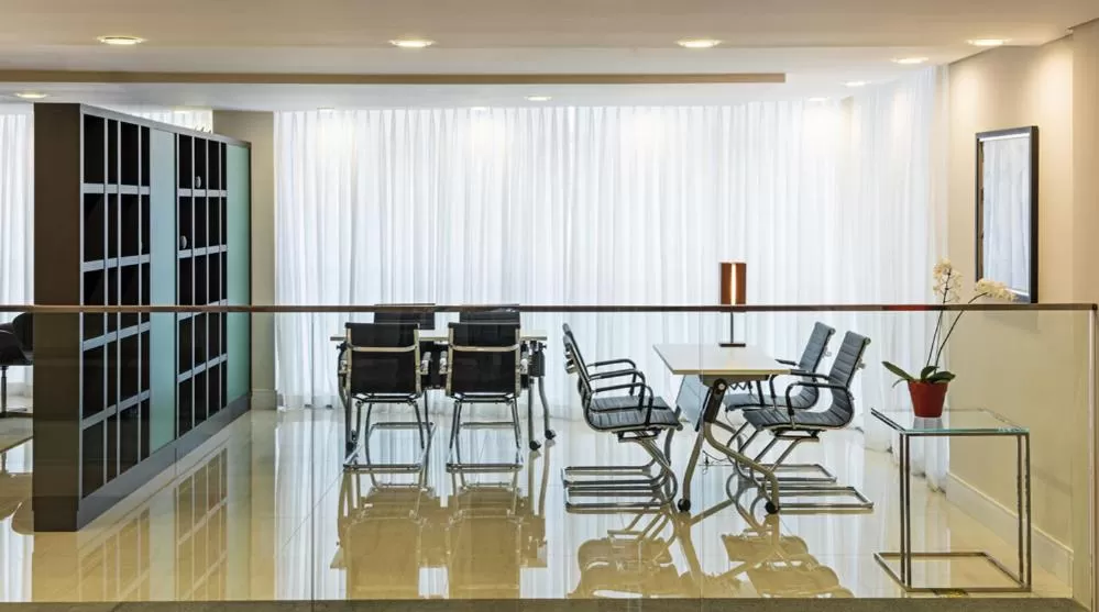 Lobby or reception in Mercure Ribeirão Preto