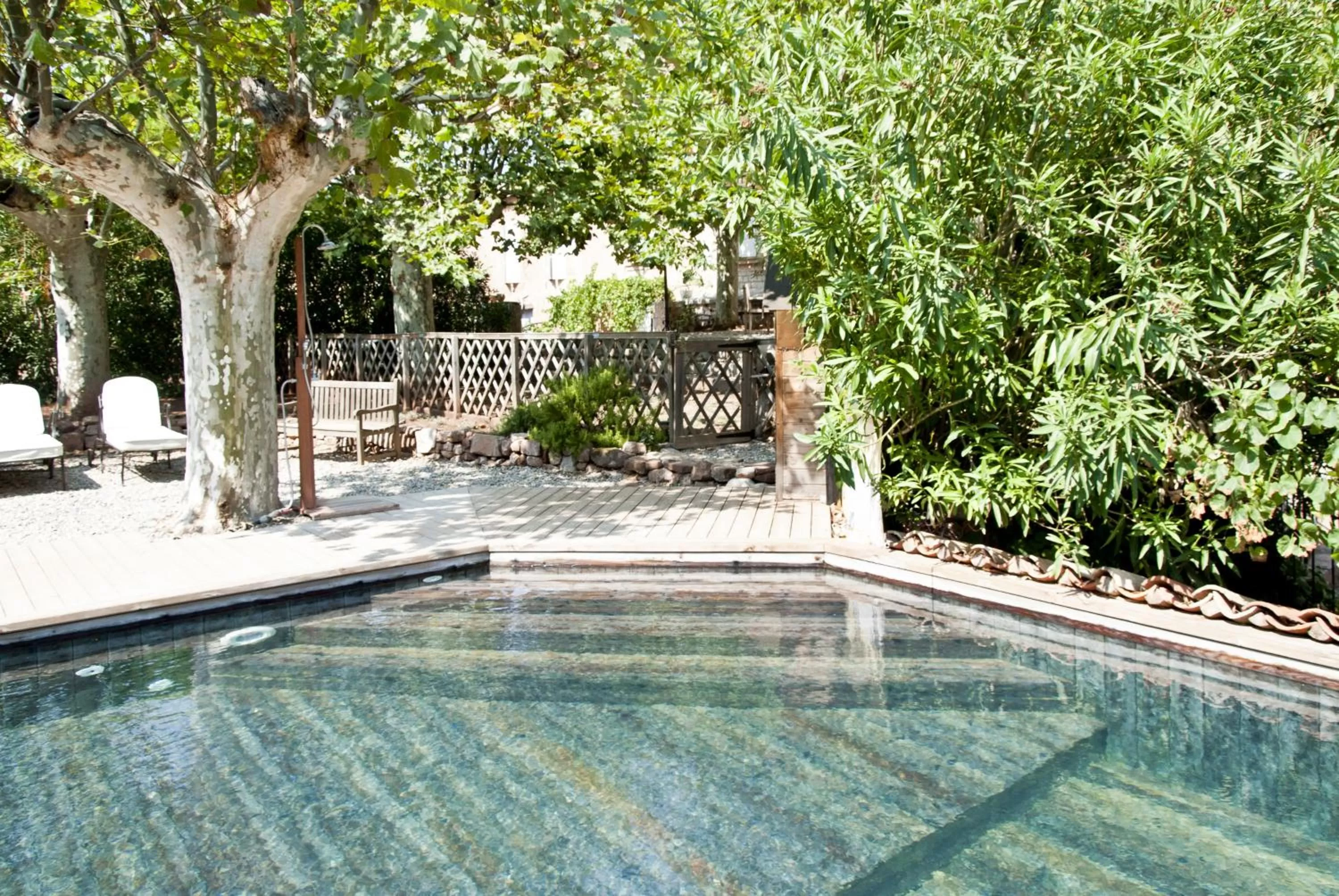 Patio in Bed and Breakfast La Grande Lauzade