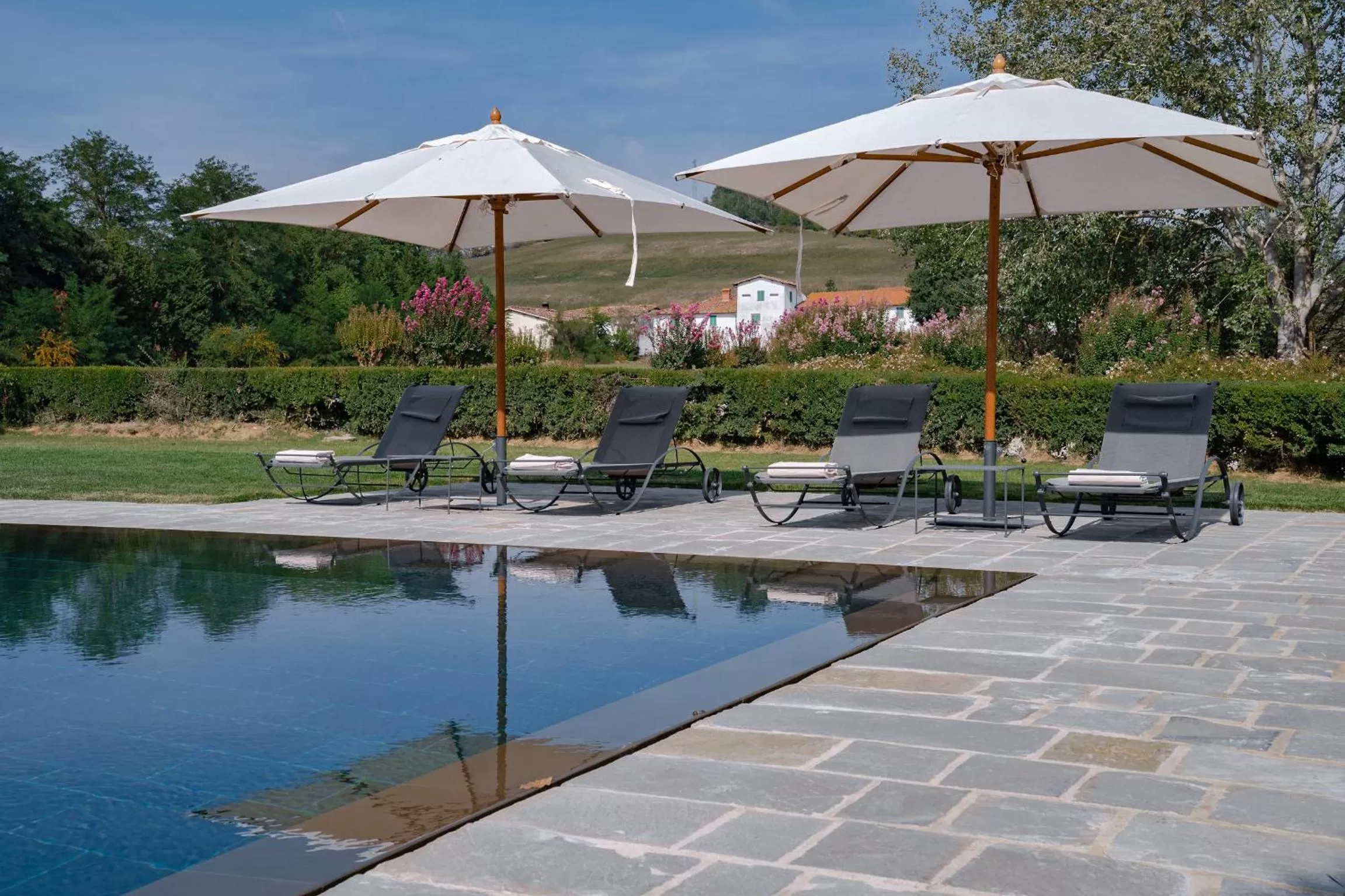 Swimming pool in Viesca Toscana Suites & Villas